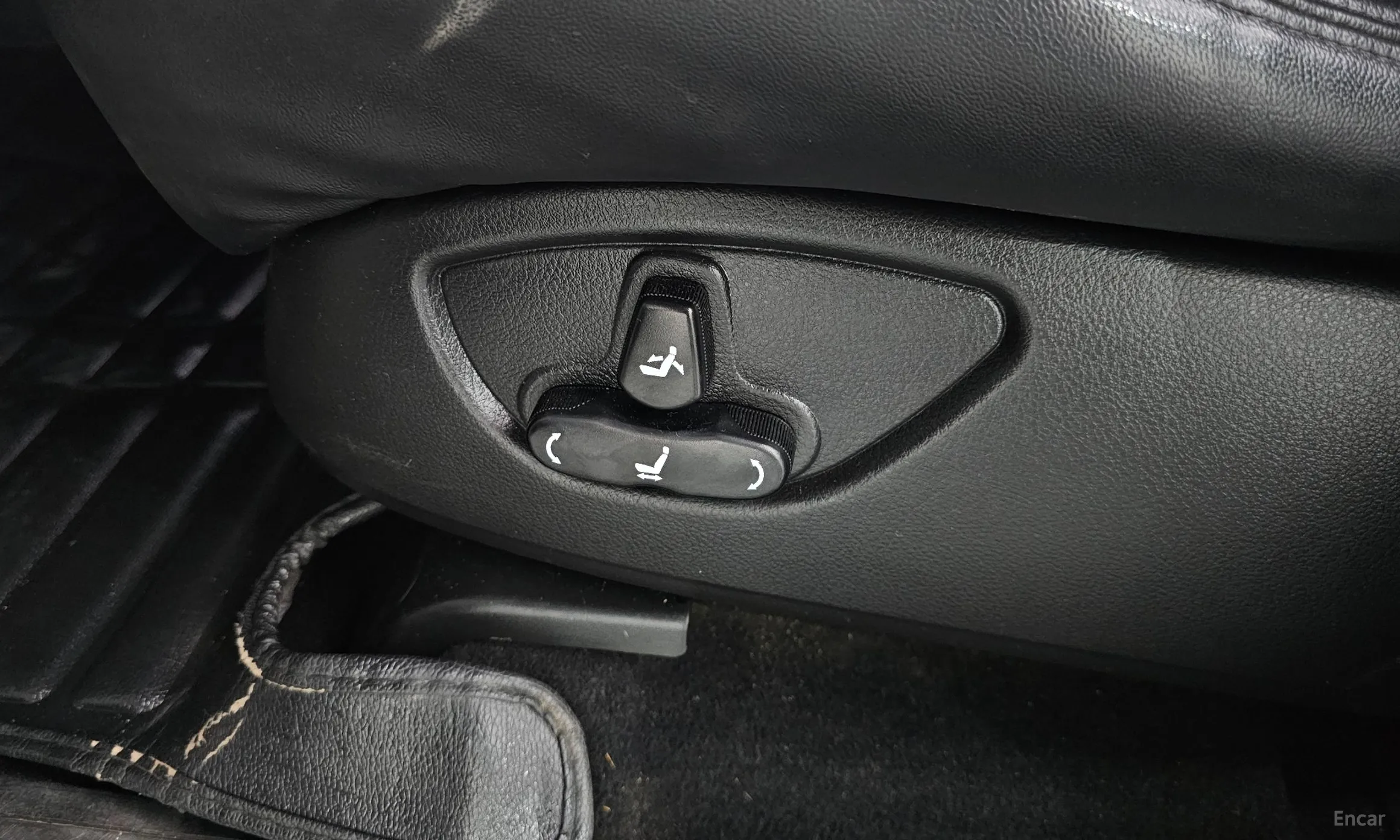 KG Mobility (SsangYong) Rexton W превью 15
