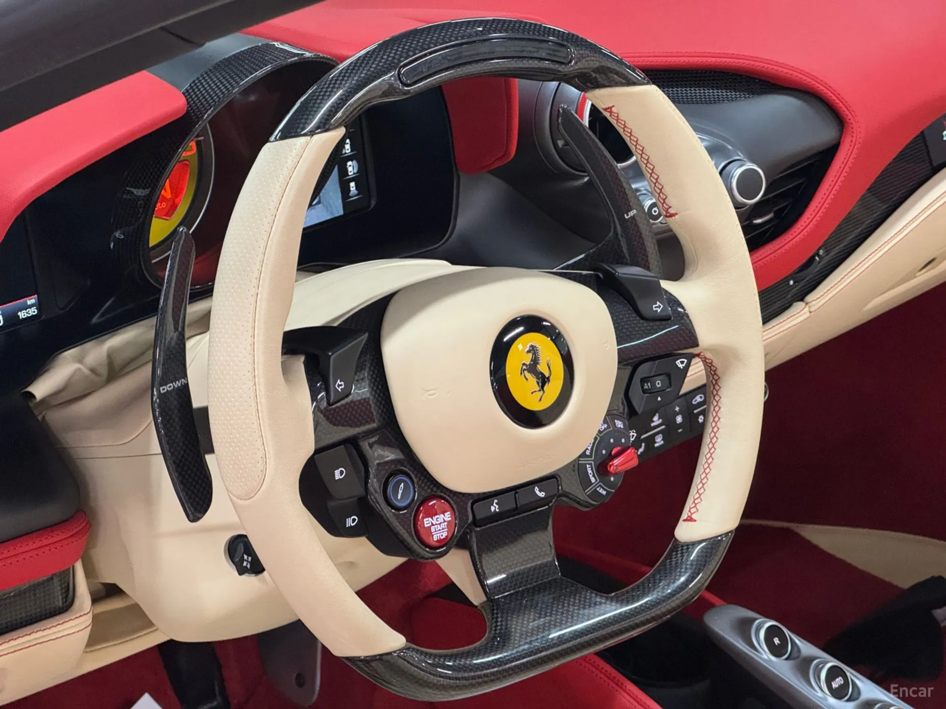 Ferrari F8 Spider превью 13