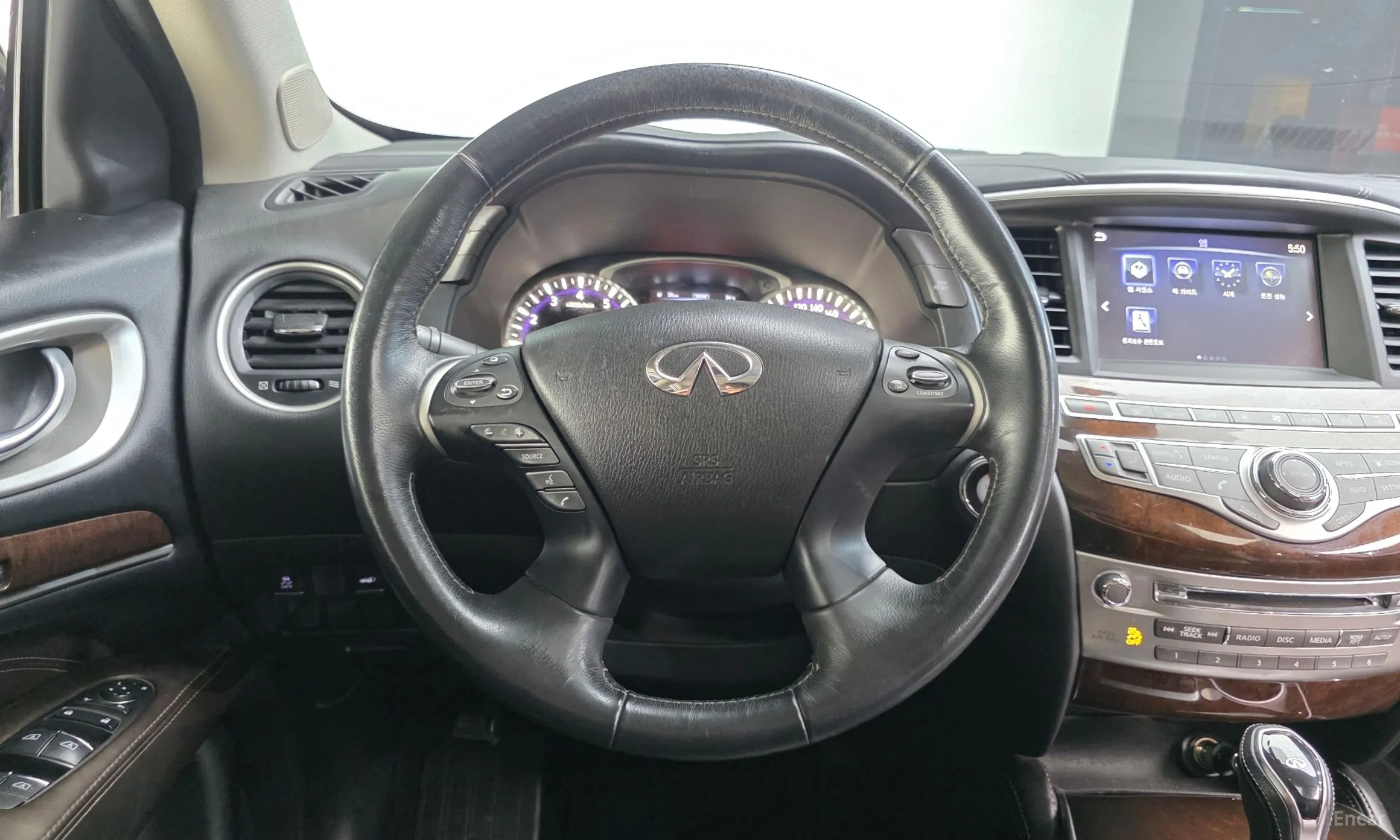 Infiniti QX60 превью 13