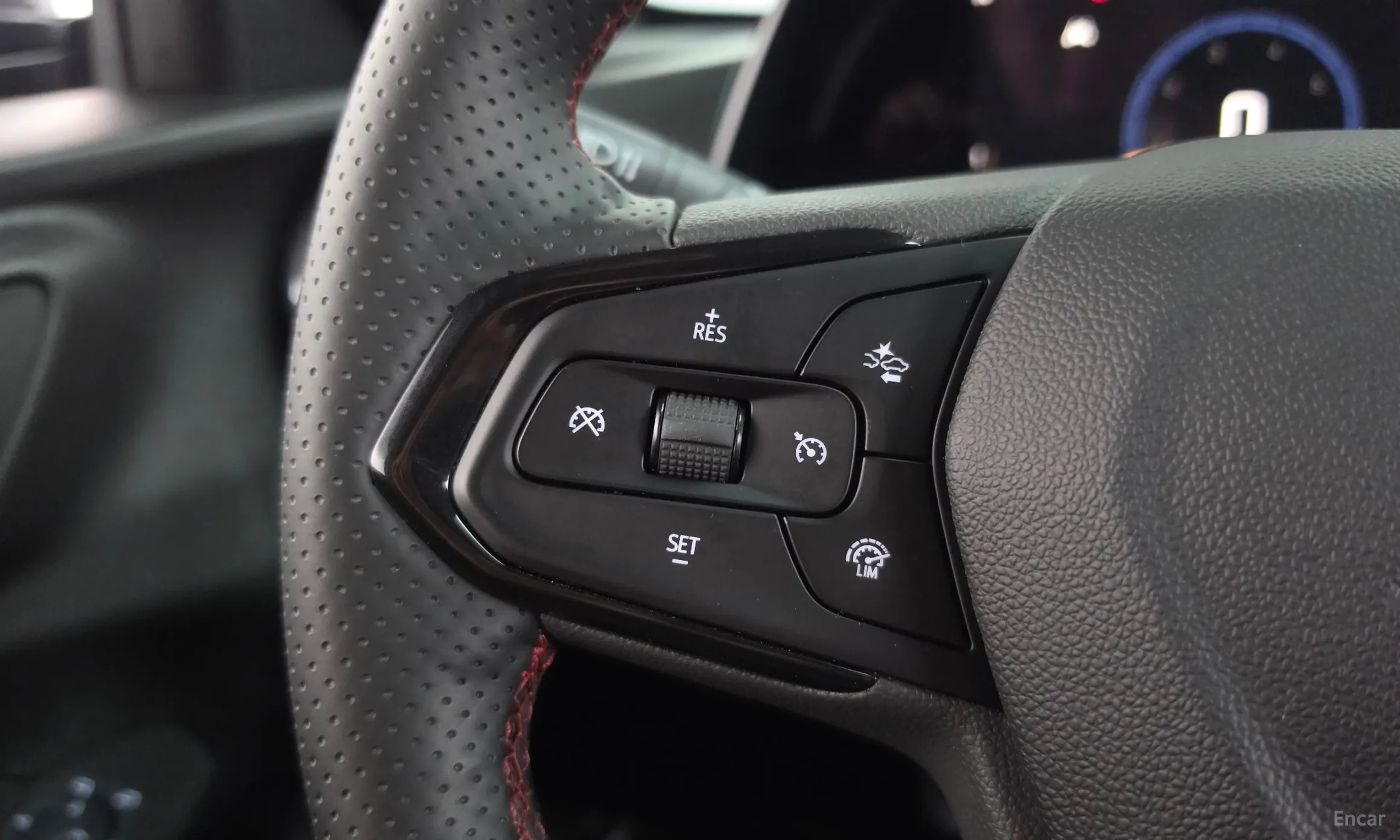 Chevrolet (GM Daewoo) Trax Crossover превью 18