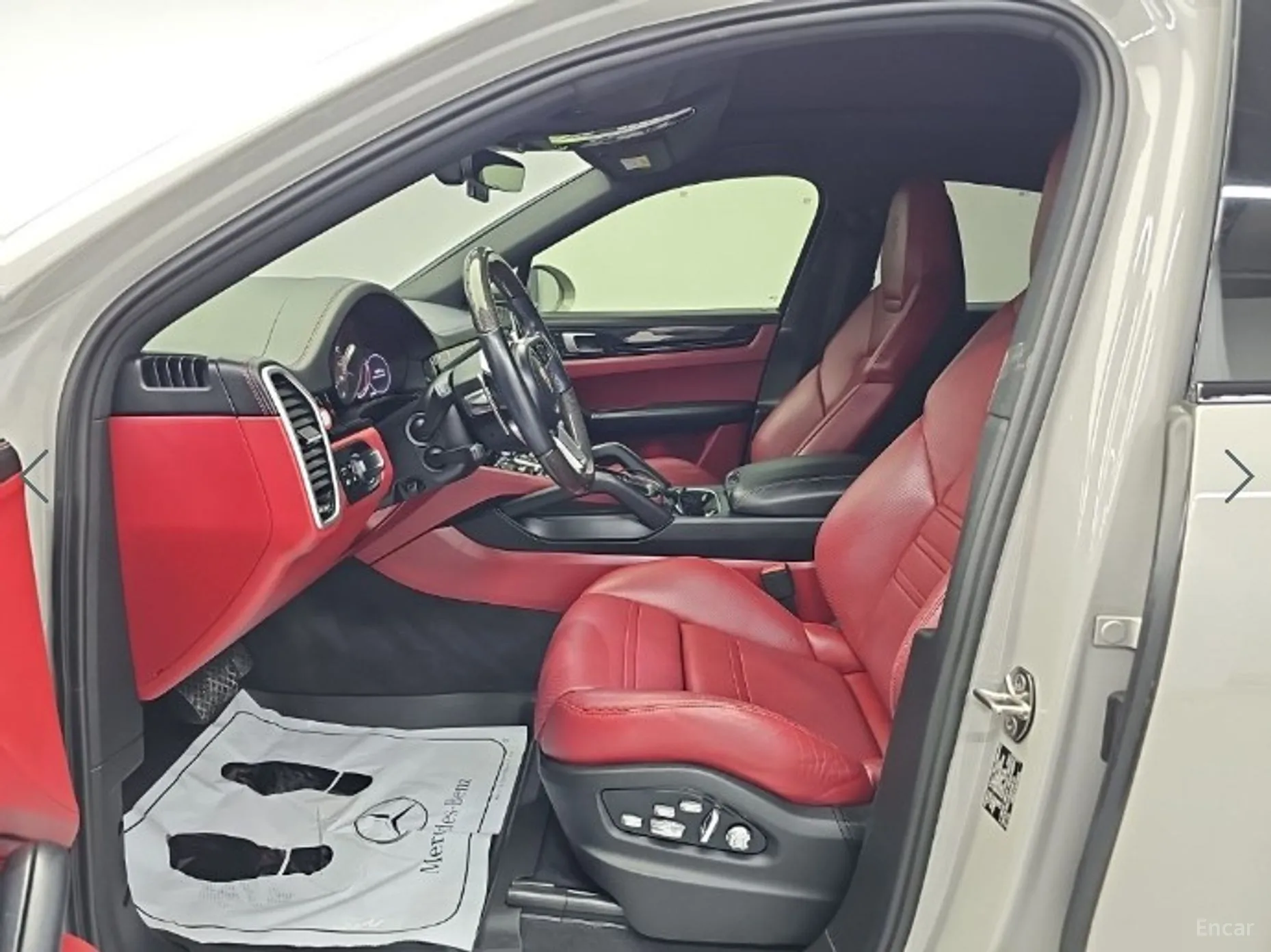 Porsche Cayenne (PO536) превью 11