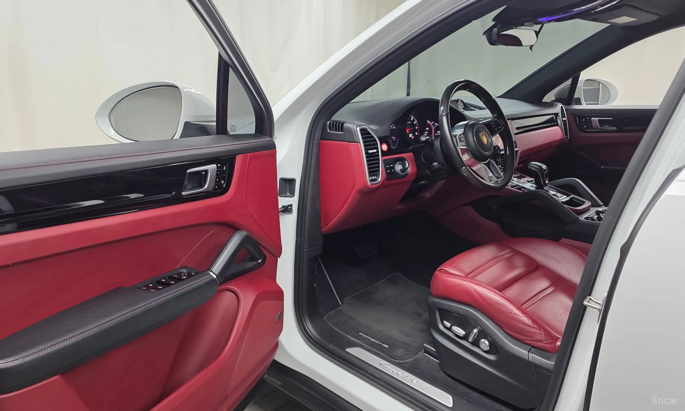 Porsche Cayenne (PO536) превью 10