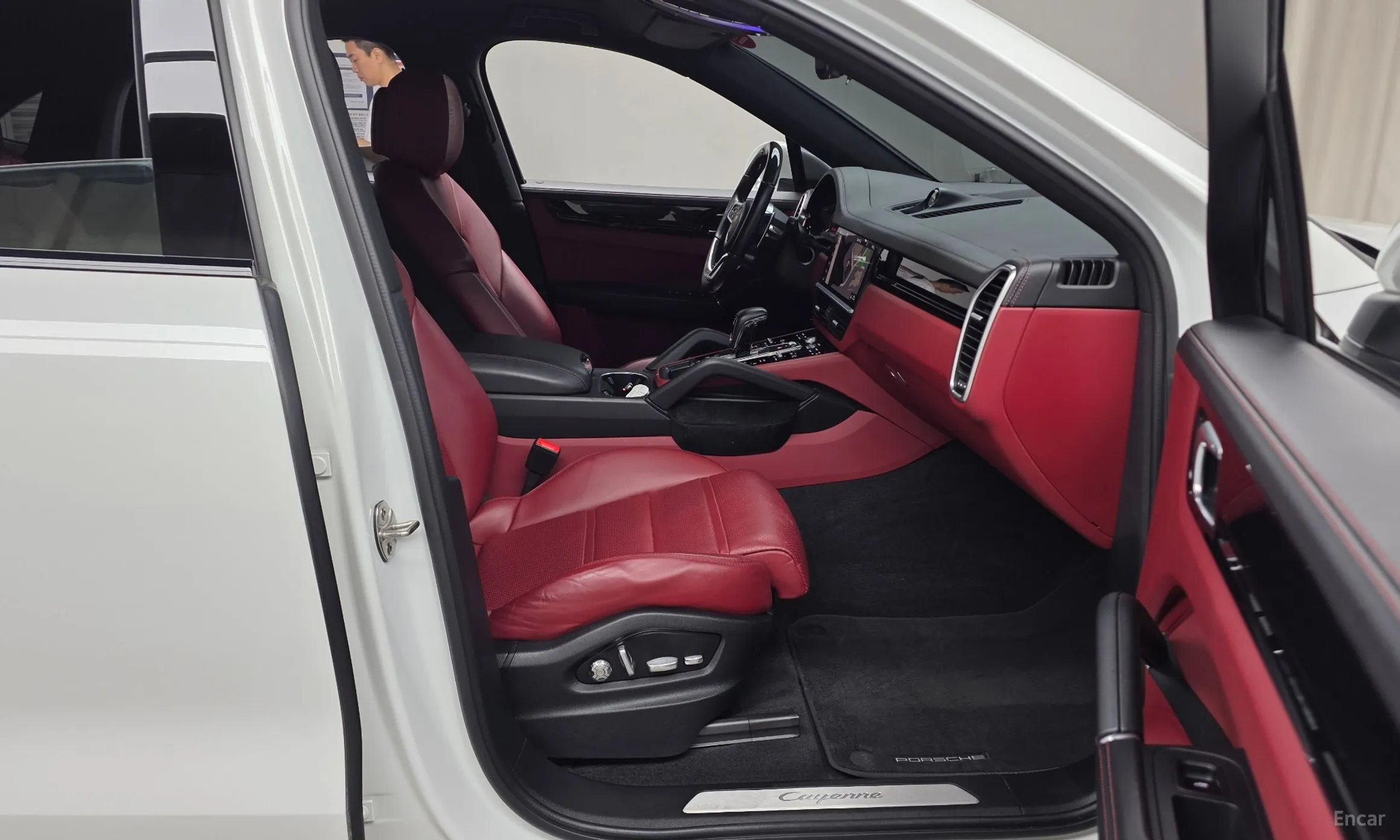Porsche Cayenne (PO536) превью 11