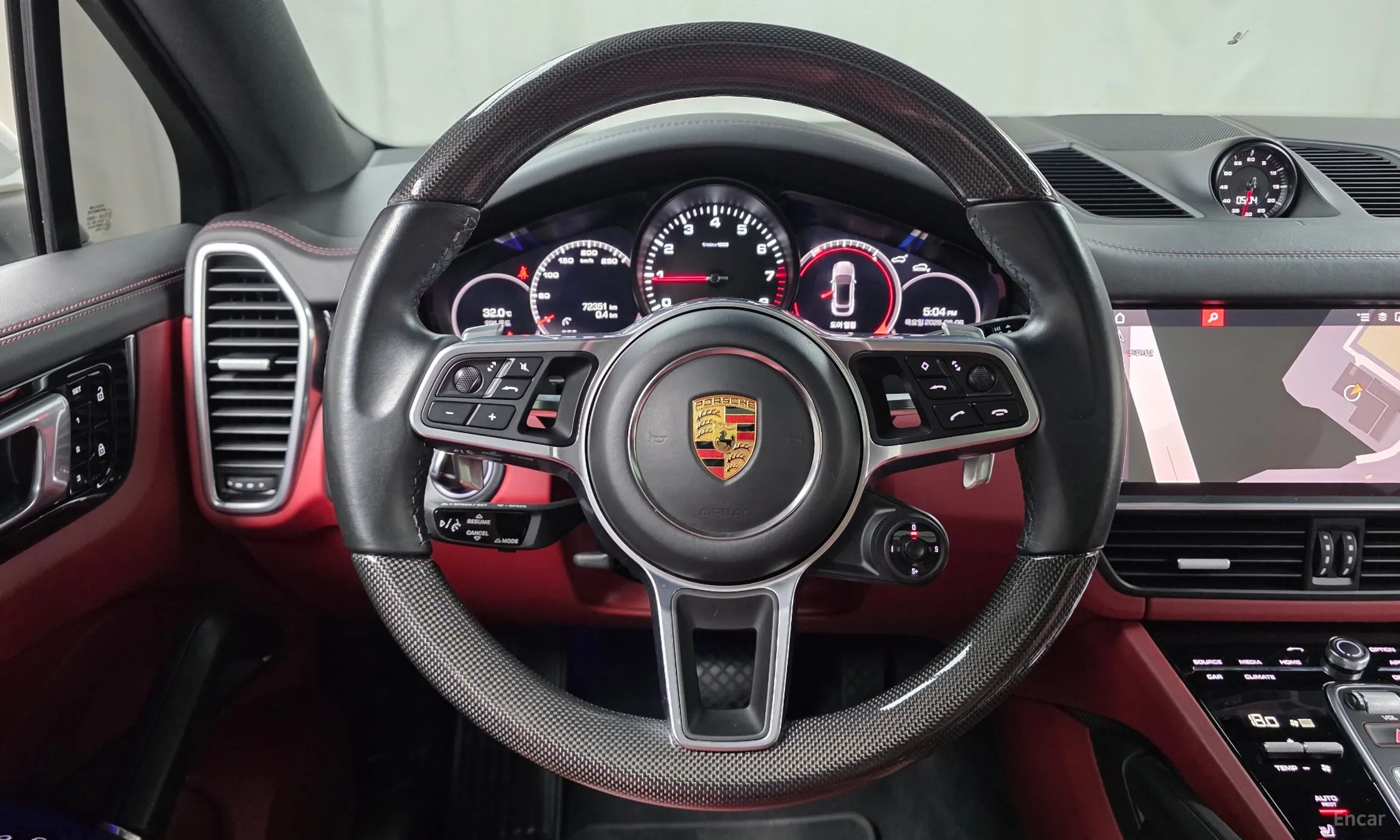 Porsche Cayenne (PO536) превью 13