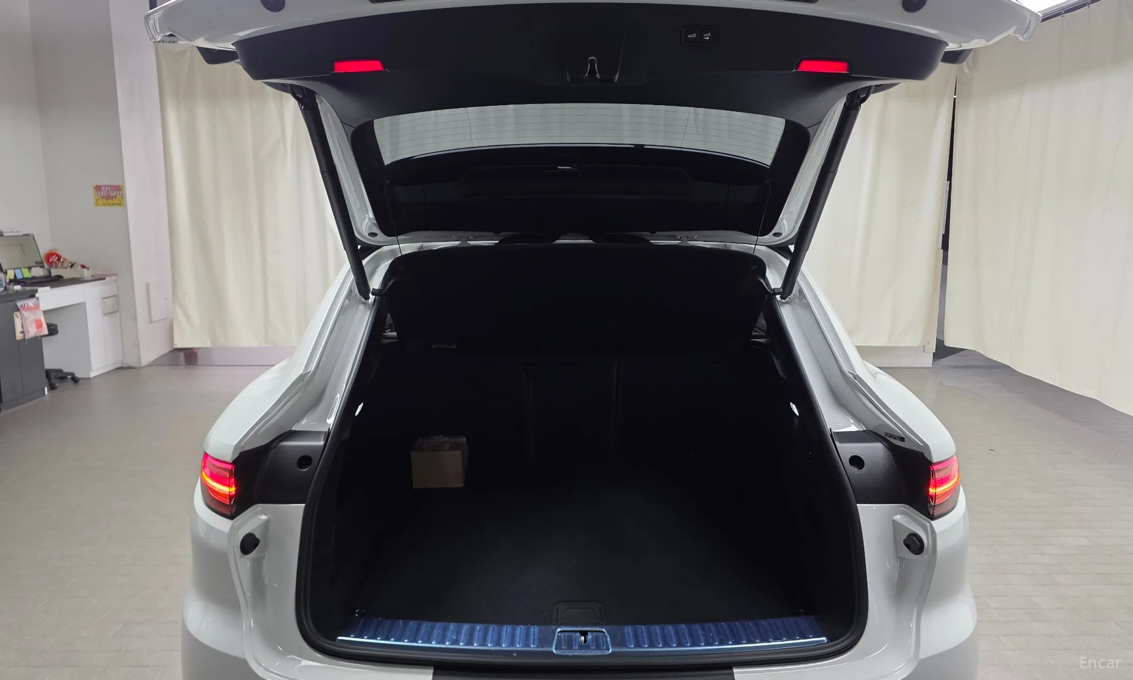 Porsche Cayenne (PO536) превью 20