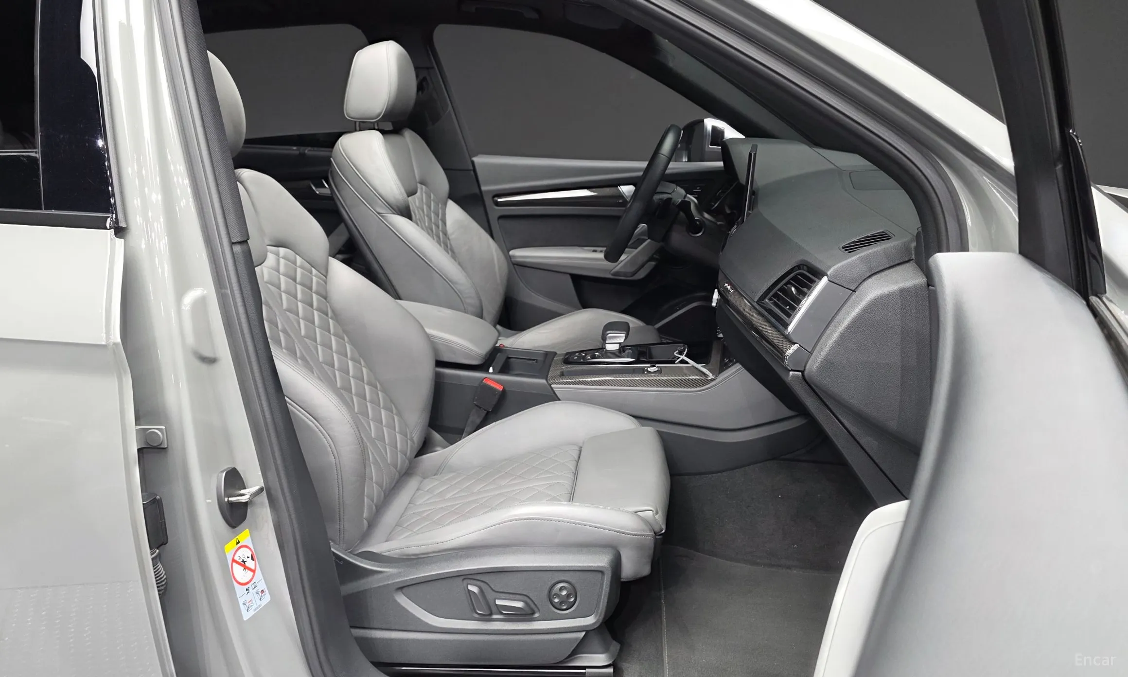 Audi SQ5 (FY) превью 11