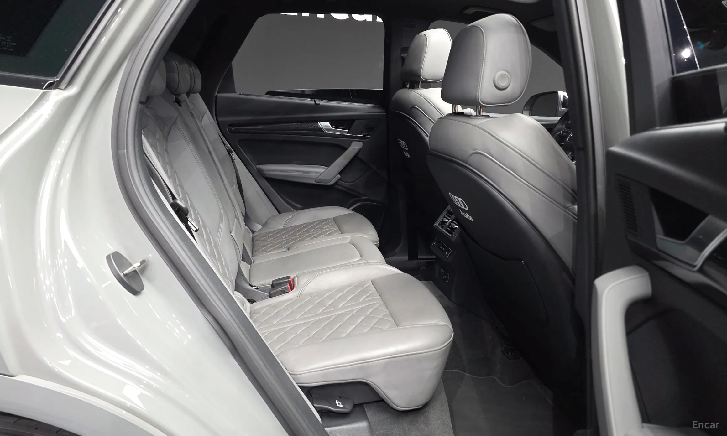 Audi SQ5 (FY) превью 12