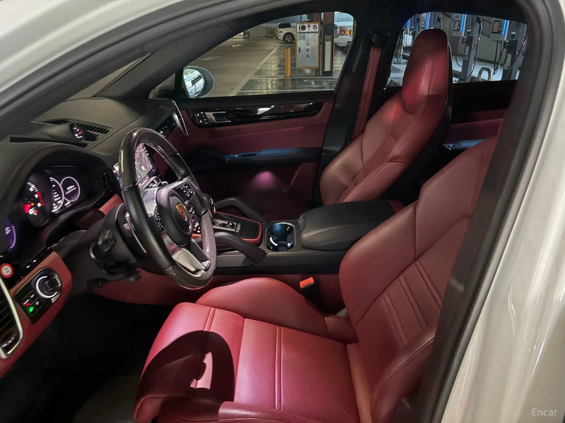 Porsche Cayenne (PO536) превью 12