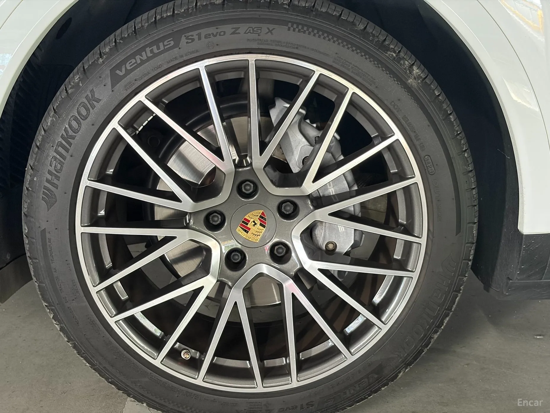 Porsche Cayenne (PO536) превью 15