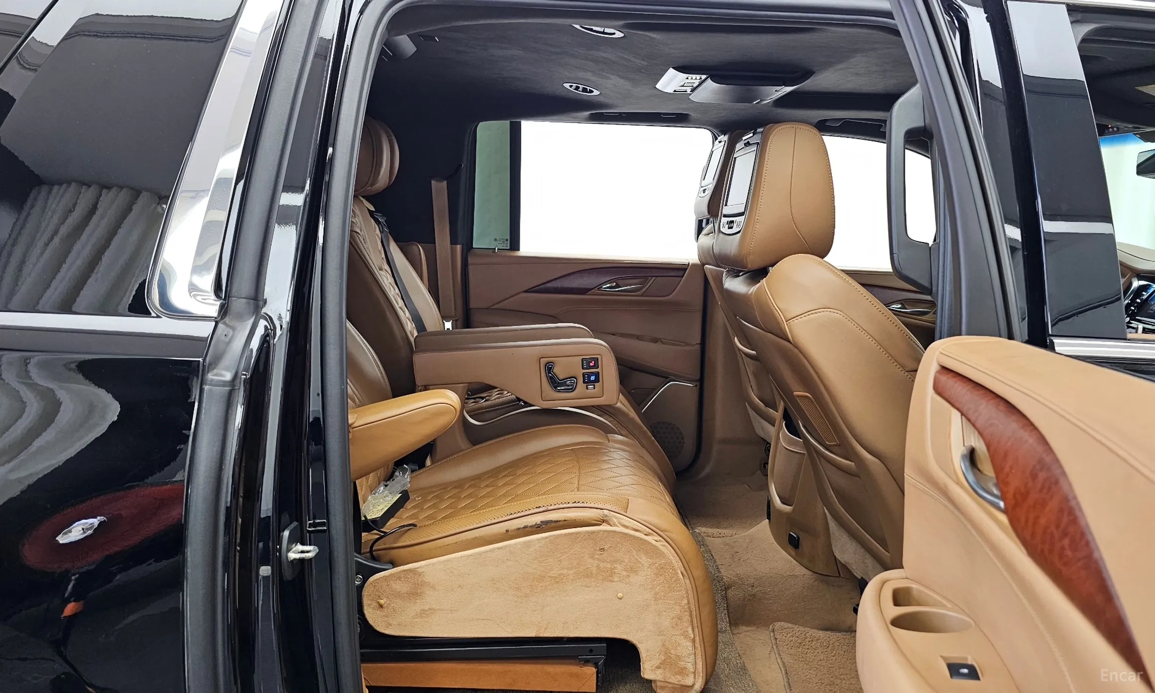 Cadillac Escalade превью 12