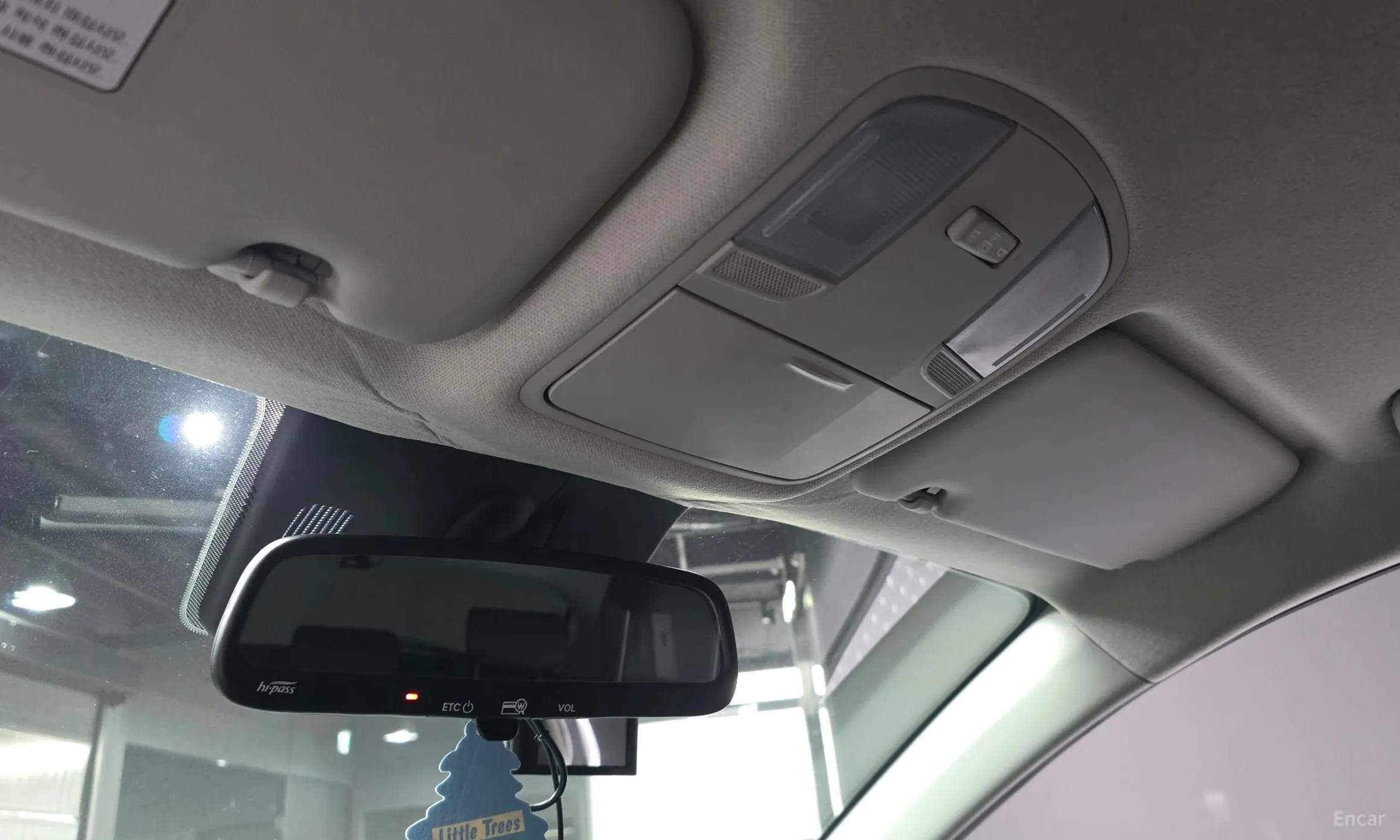 Kia Stonic превью 19