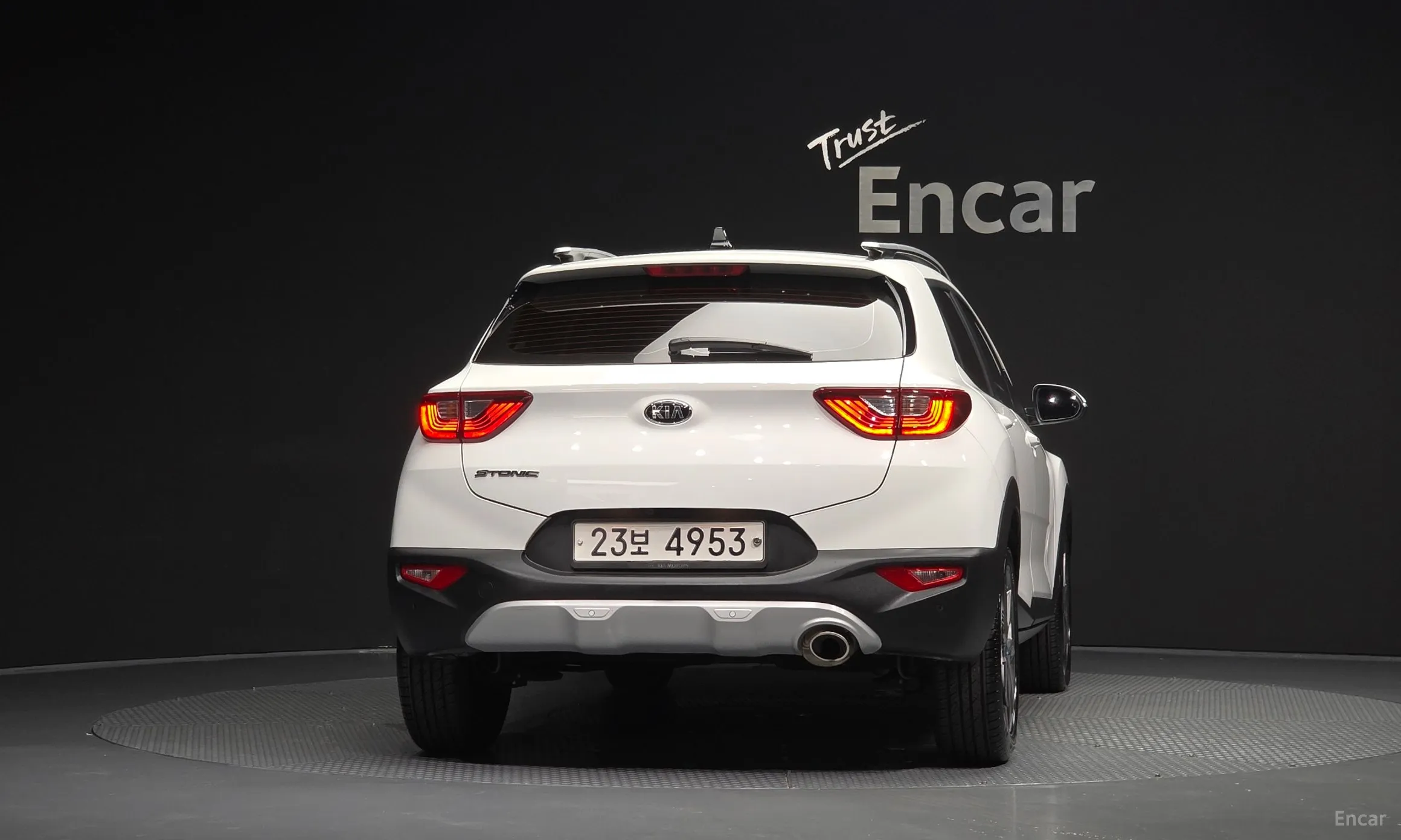 Kia Stonic превью 4