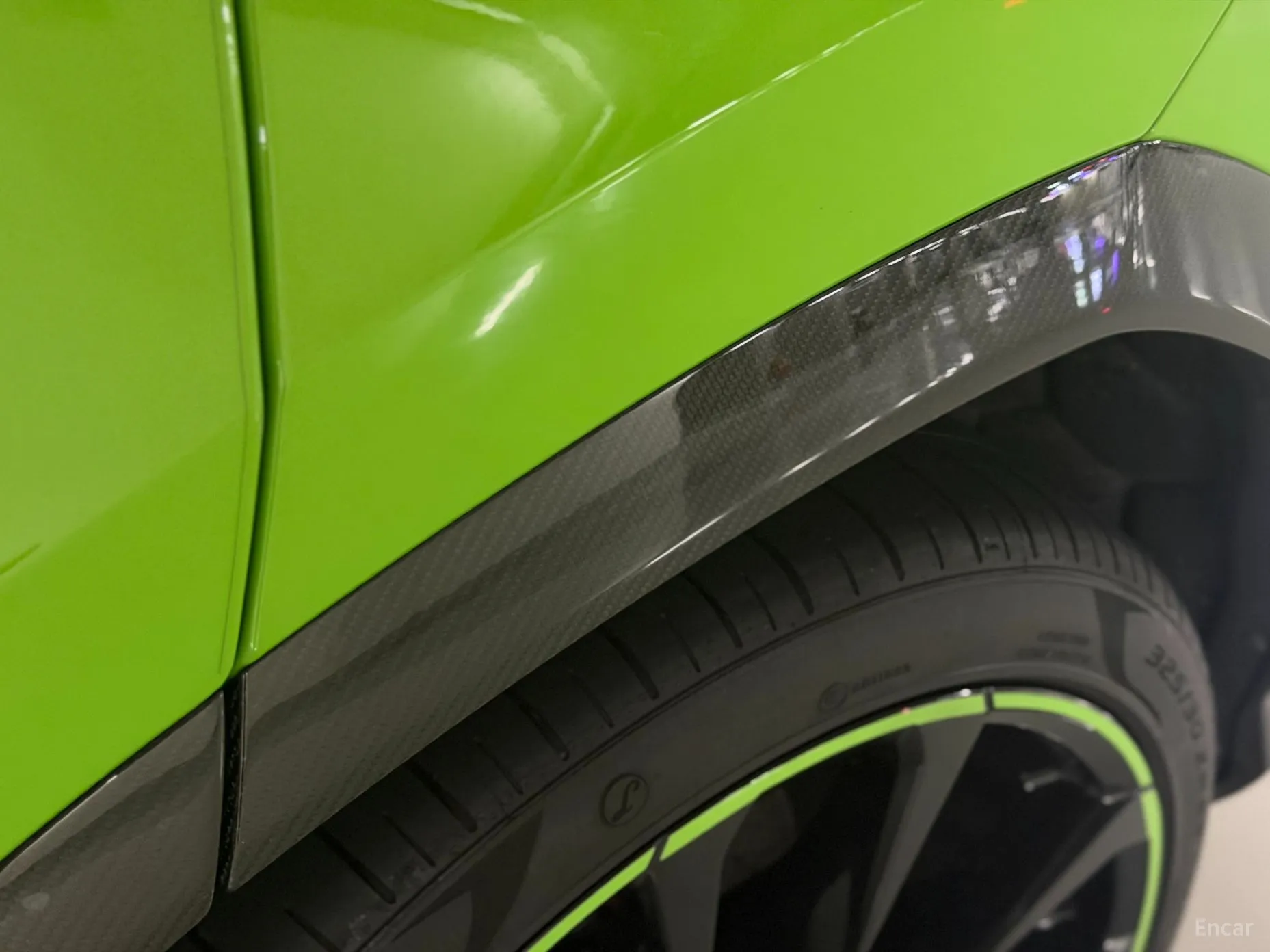 Lamborghini Urus превью 17