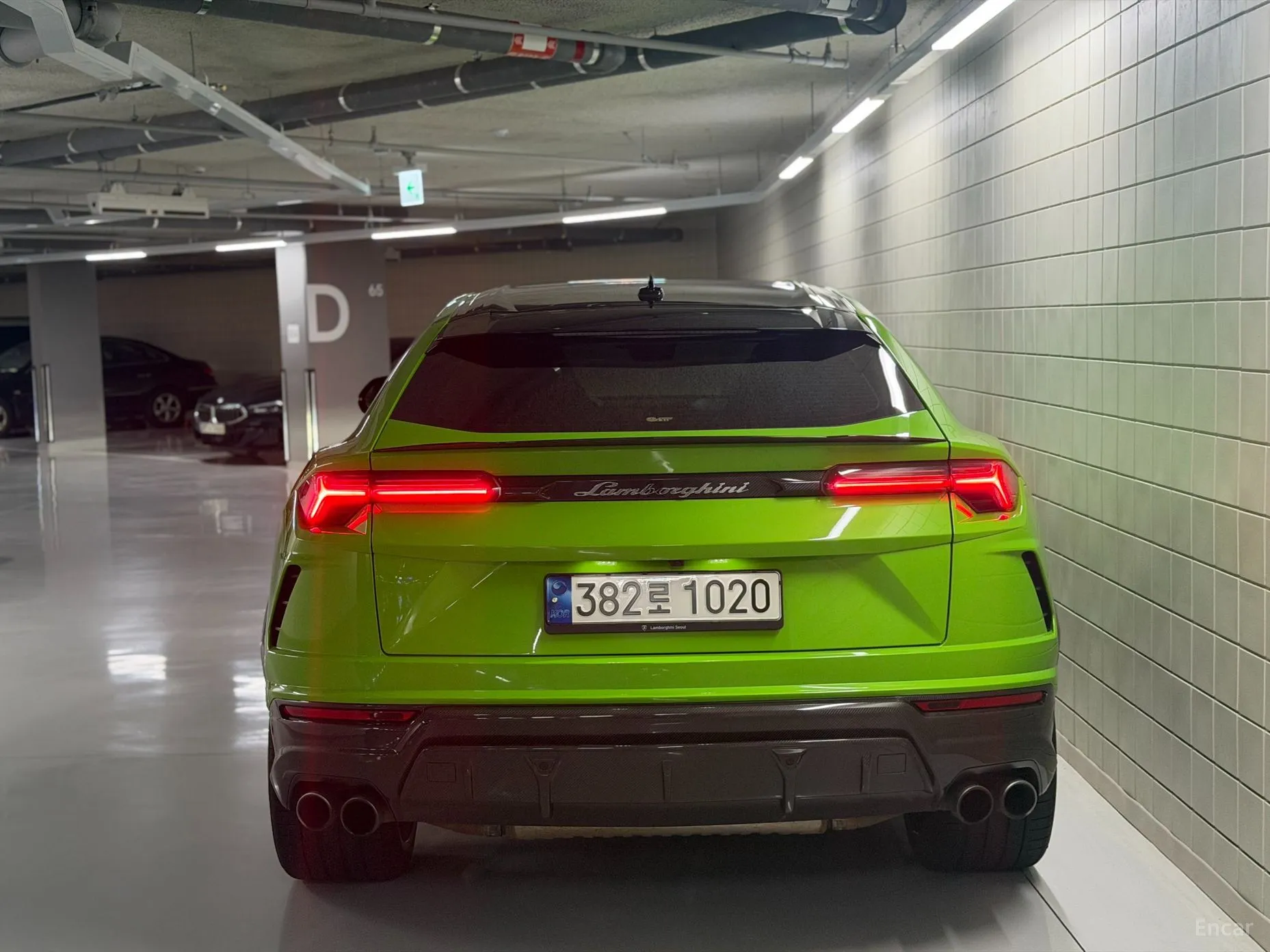 Lamborghini Urus превью 4