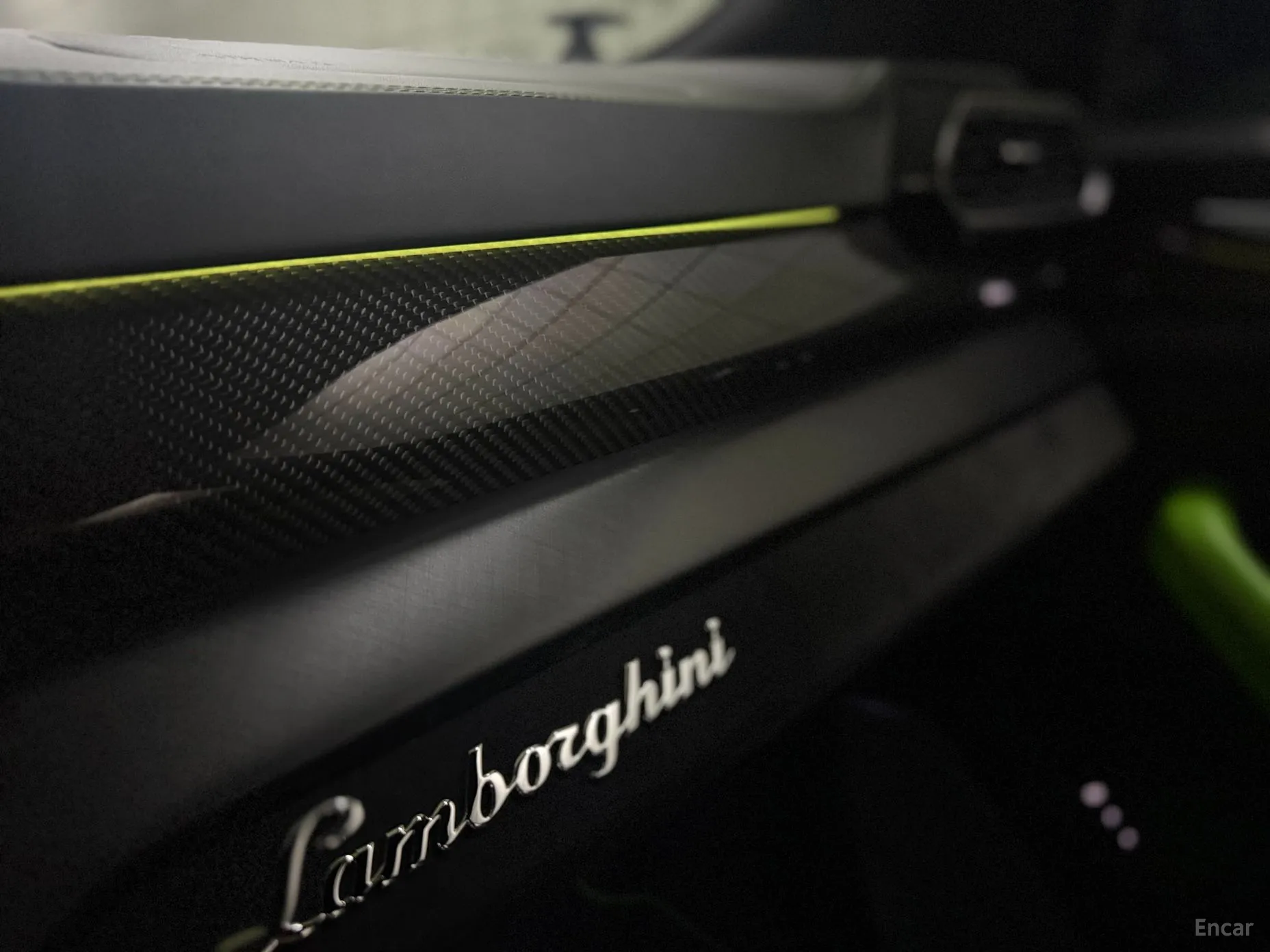 Lamborghini Urus превью 6