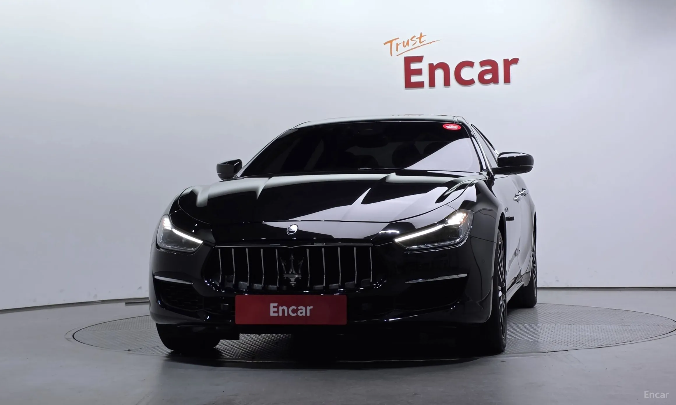 Maserati Ghibli превью 3