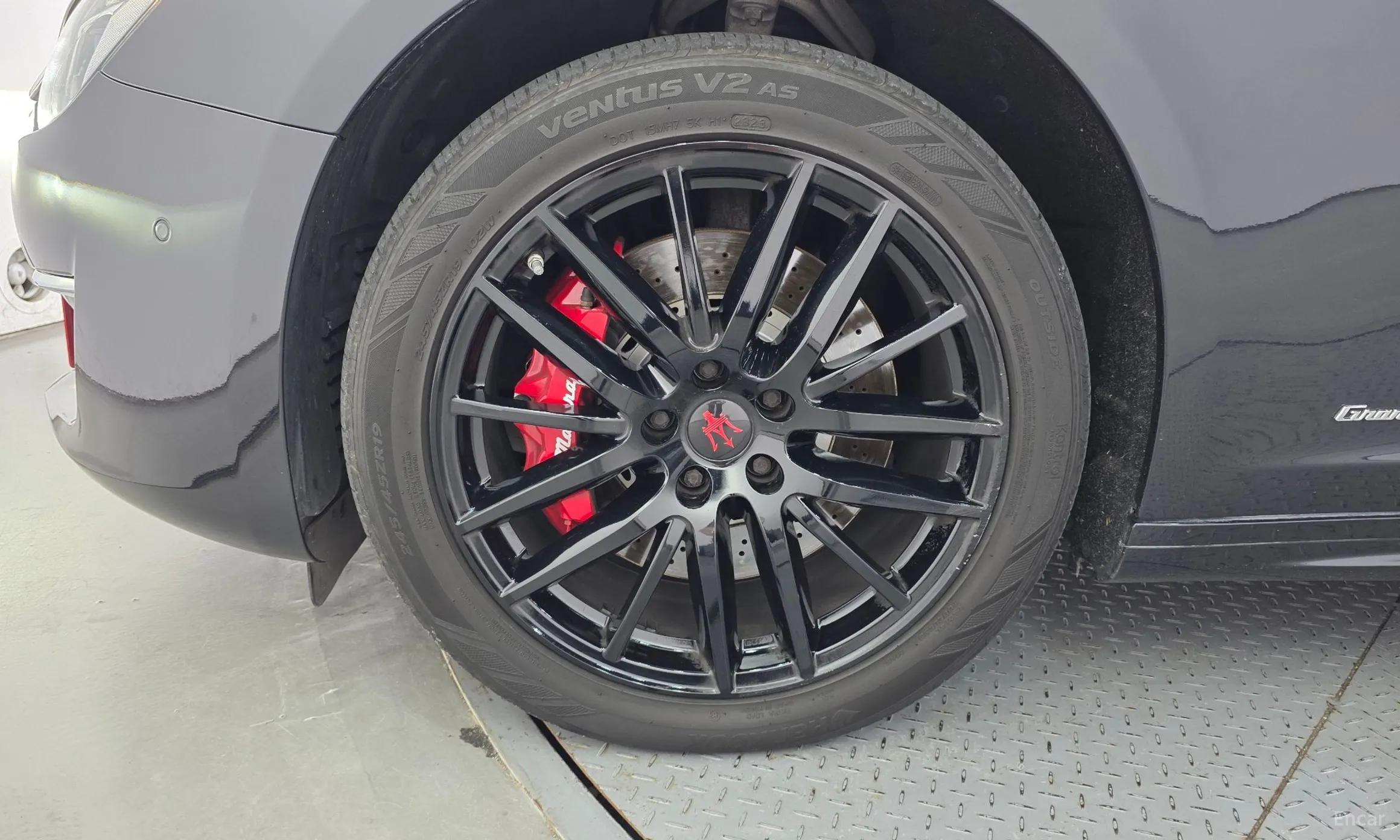 Maserati Ghibli превью 5