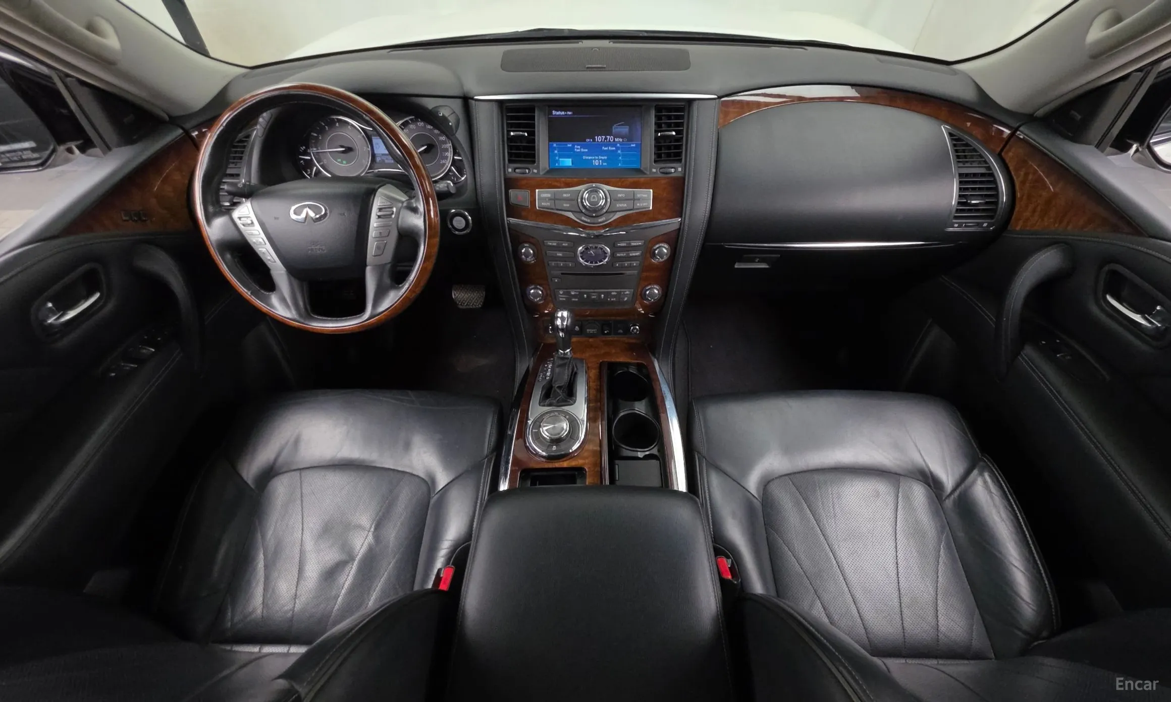 Infiniti QX80 превью 7