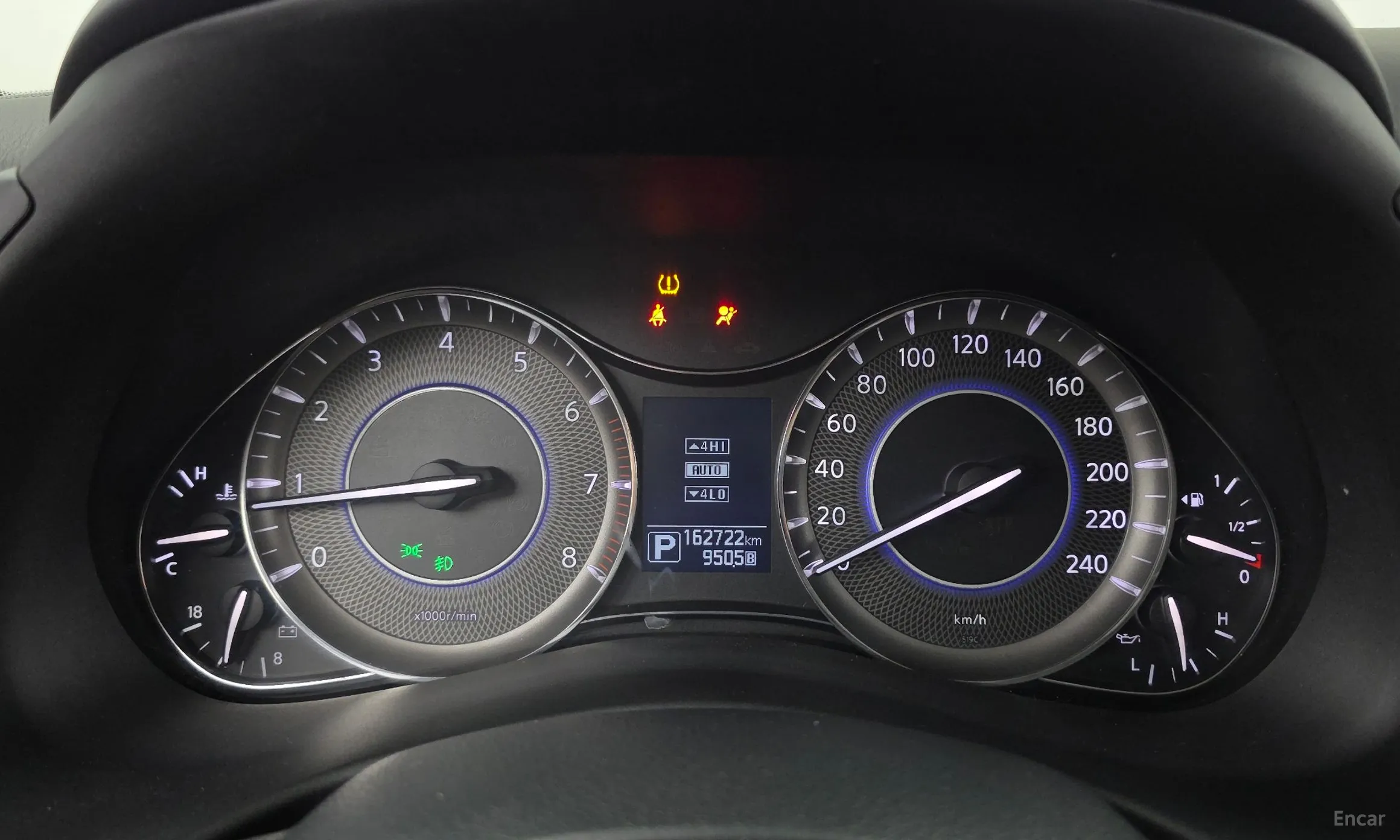 Infiniti QX80 превью 8