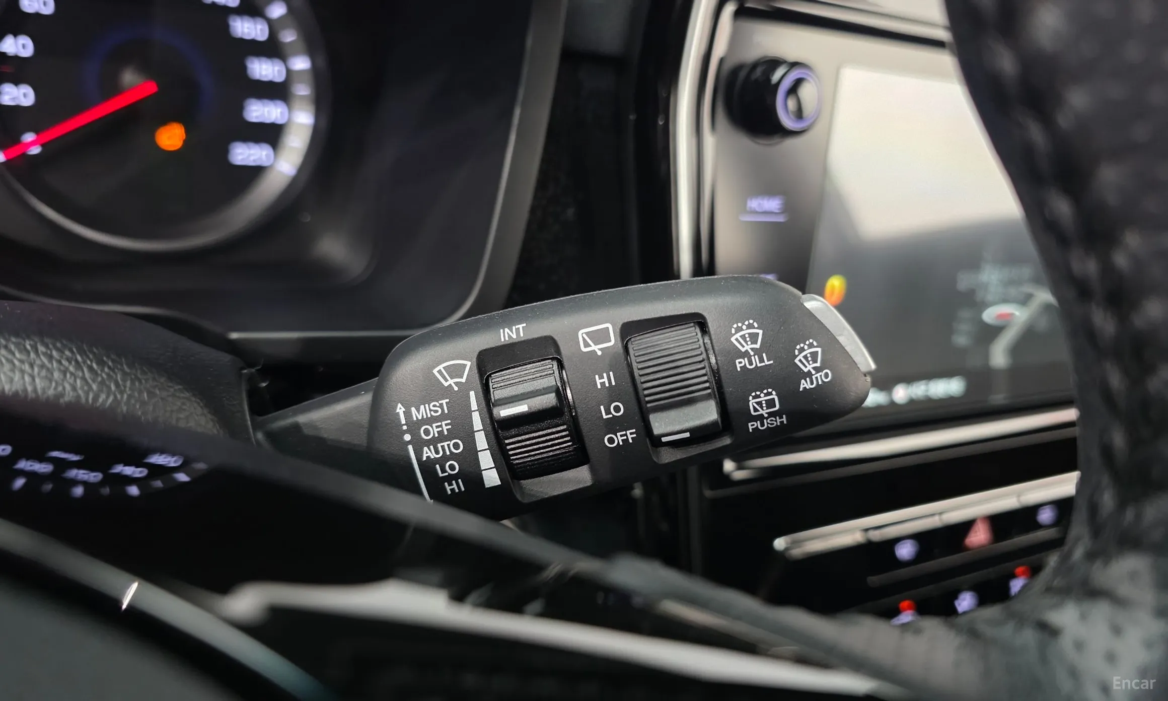 KG Mobility (SsangYong) Berry New Tivoli превью 20