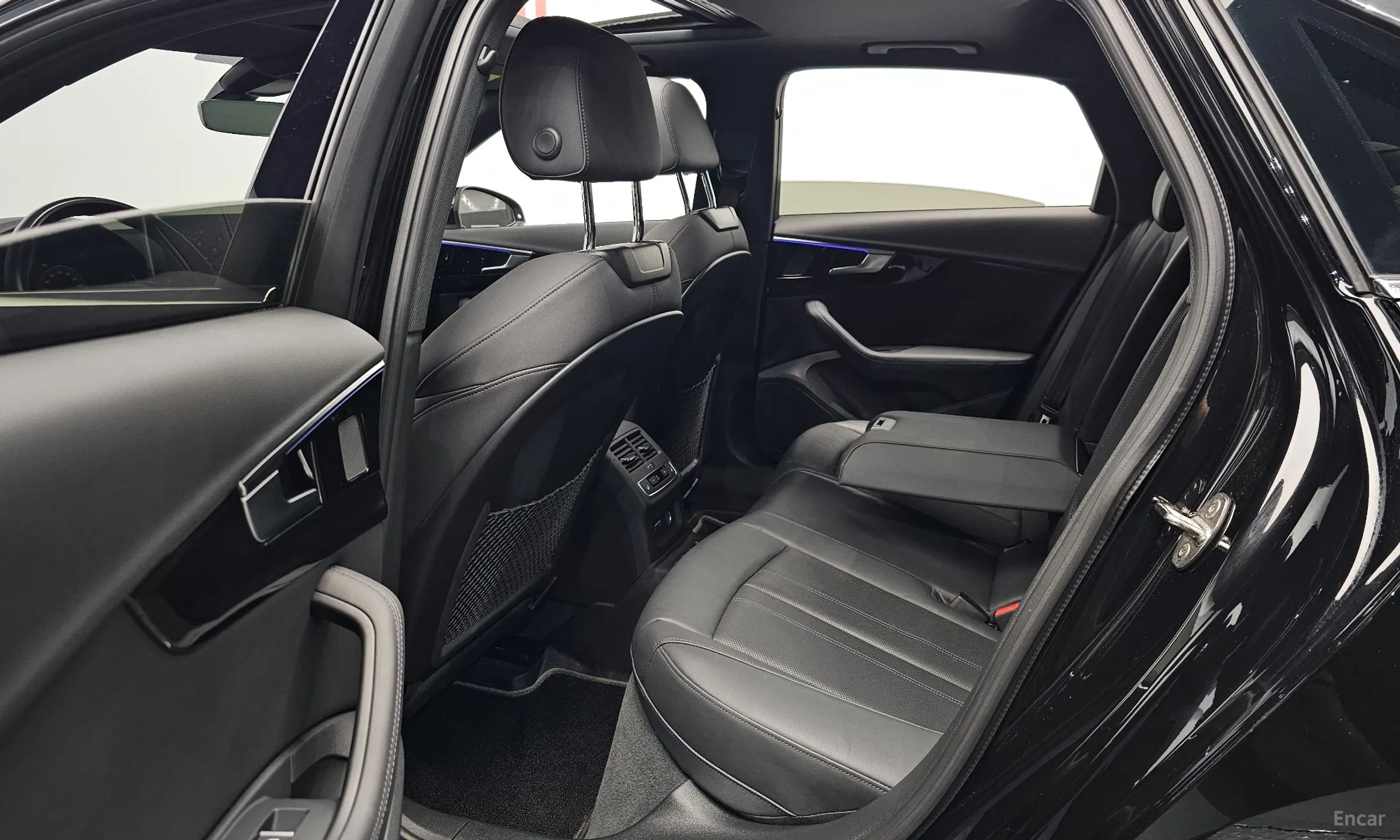 Audi A4 (B9) превью 12