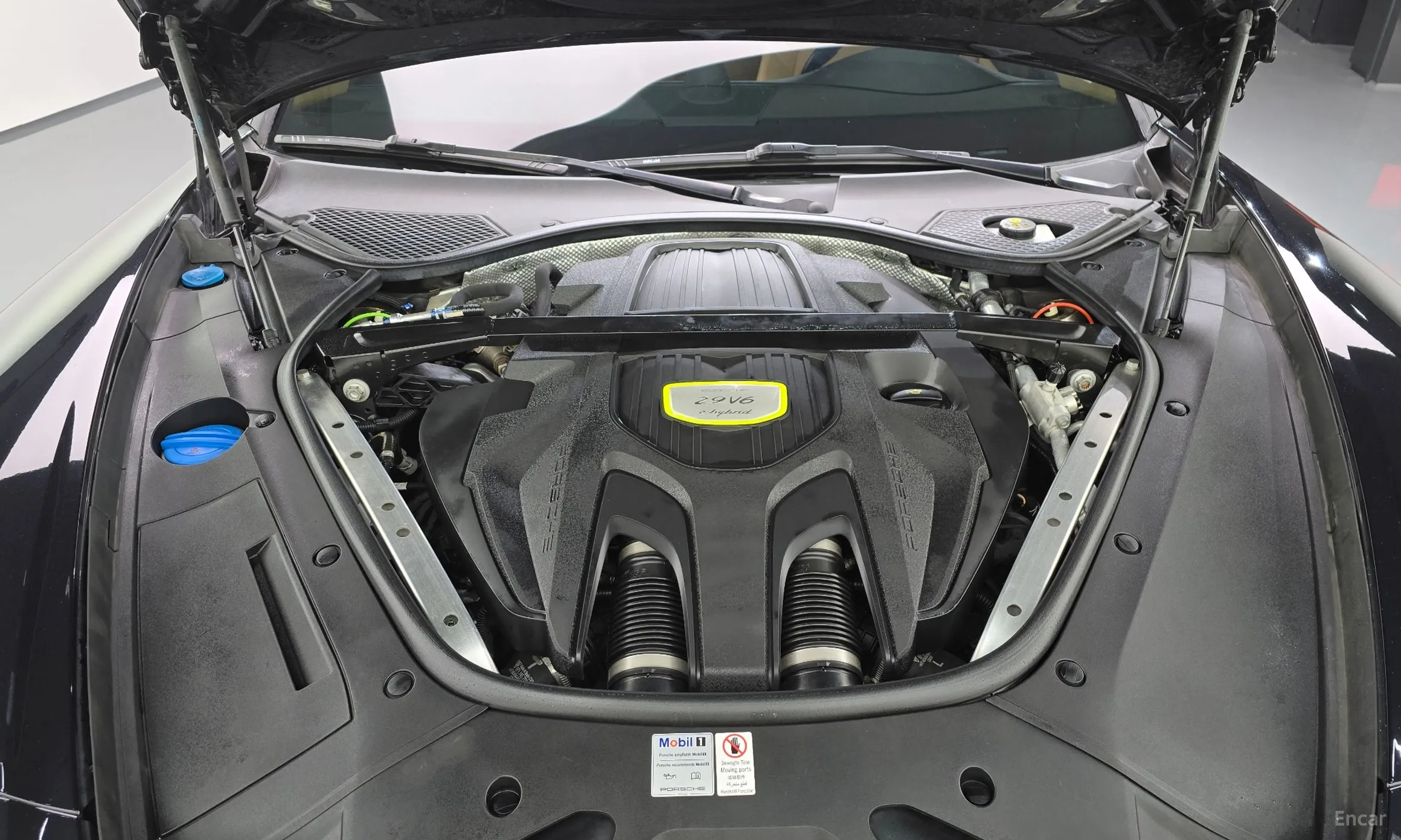 Porsche Panamera (971) превью 6