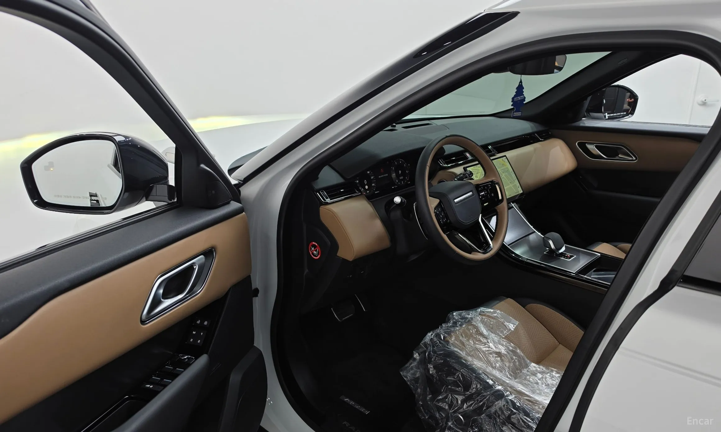Land Rover Range Rover Bella превью 10