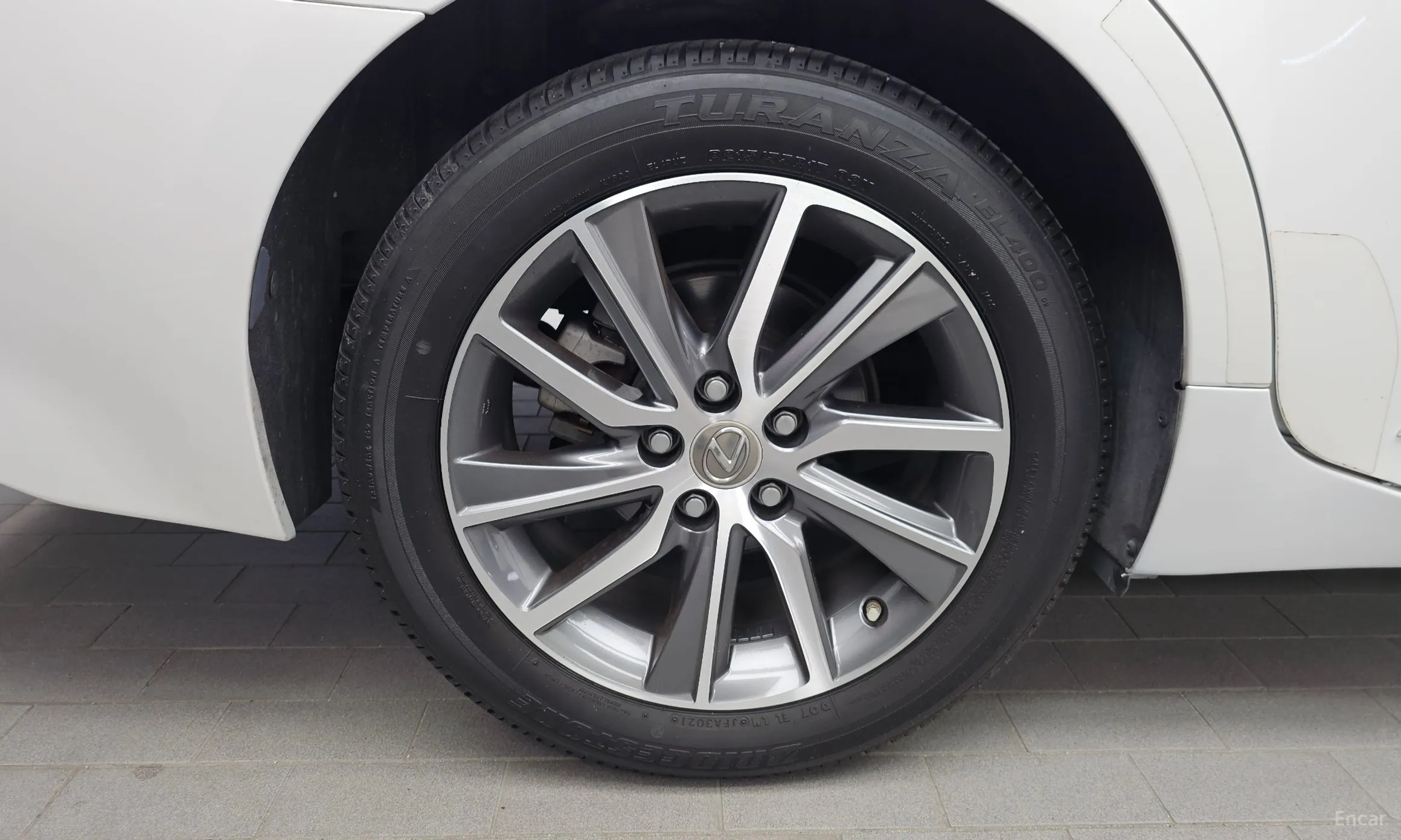 Lexus New ES300h превью 5