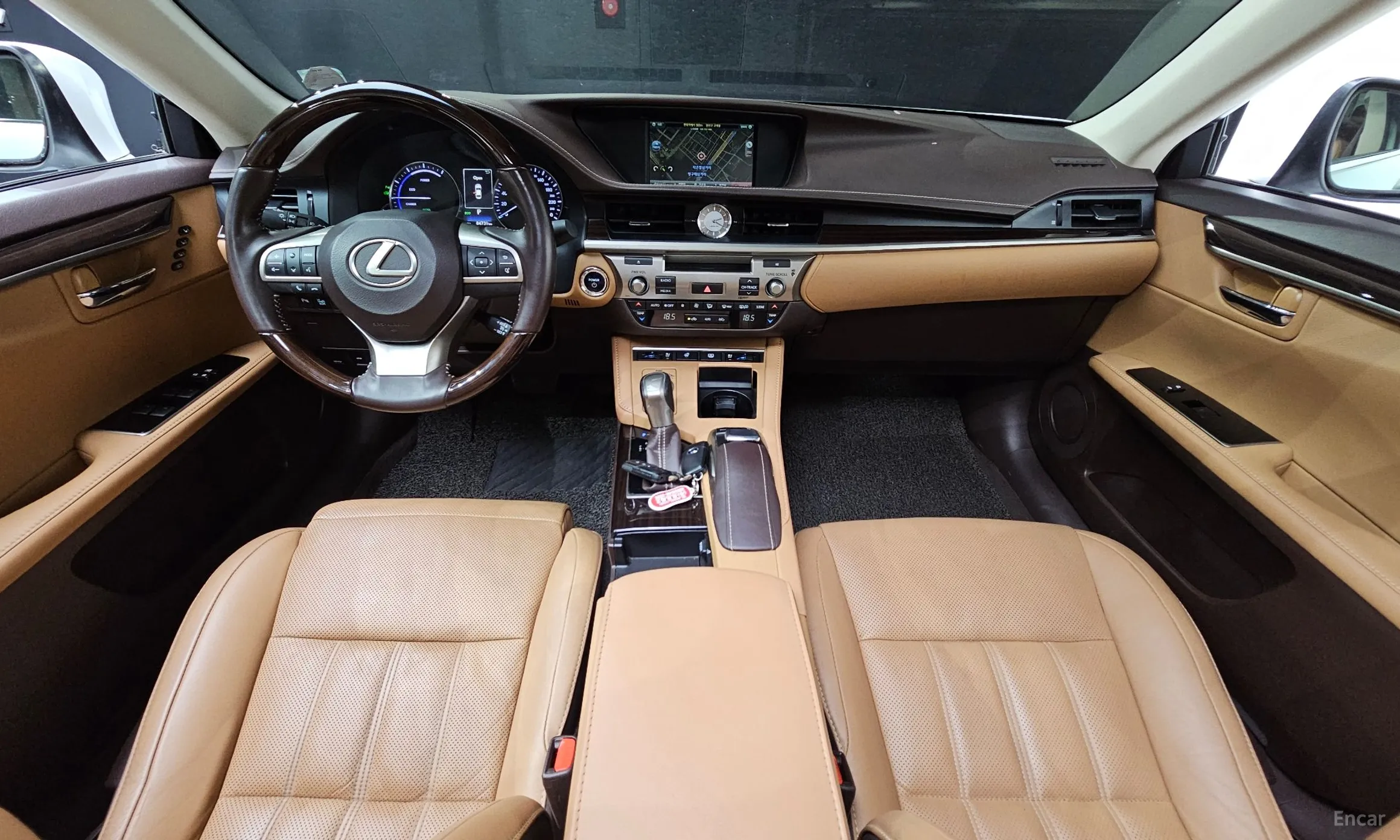 Lexus New ES300h превью 7
