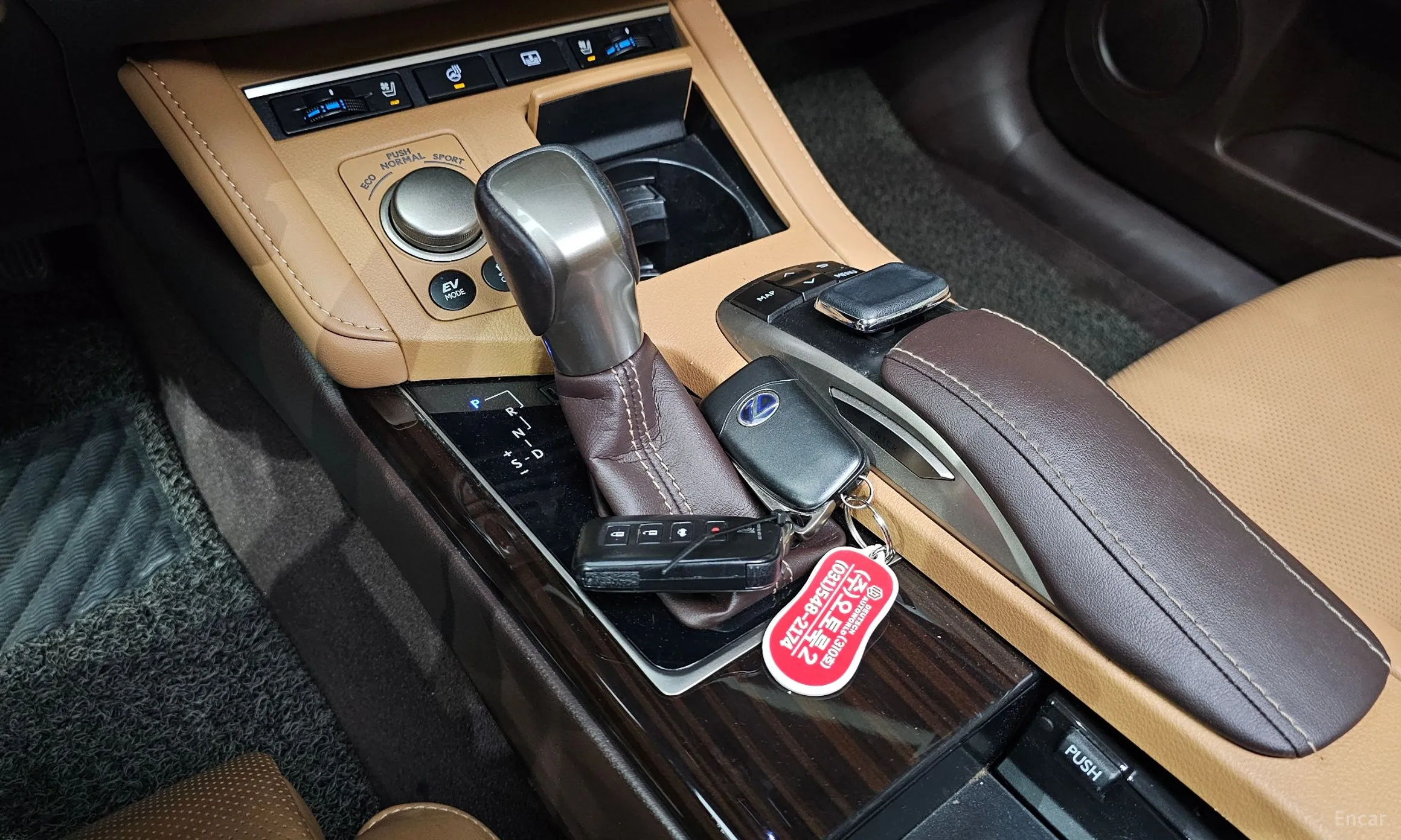 Lexus New ES300h превью 9