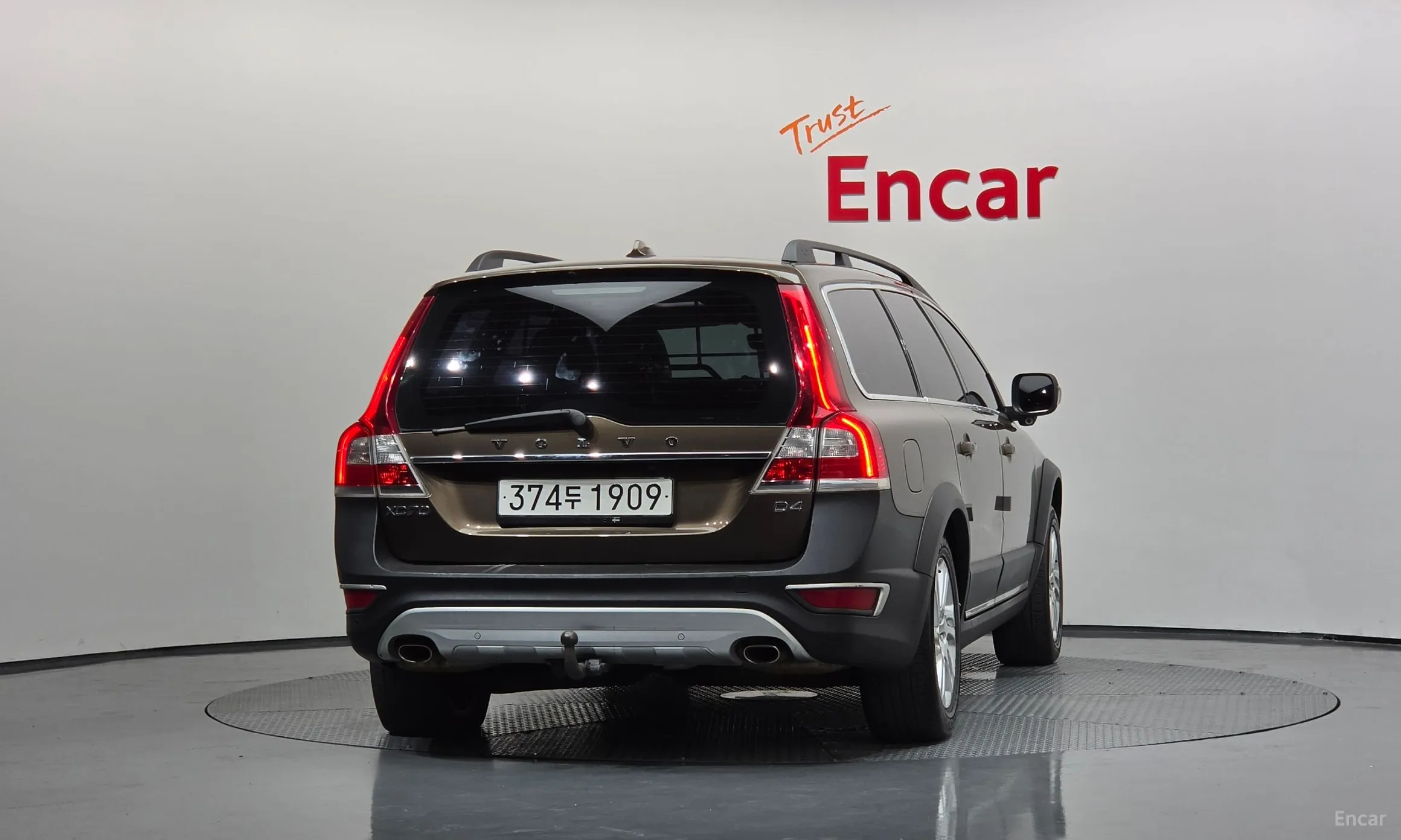 Volvo XC70 превью 4