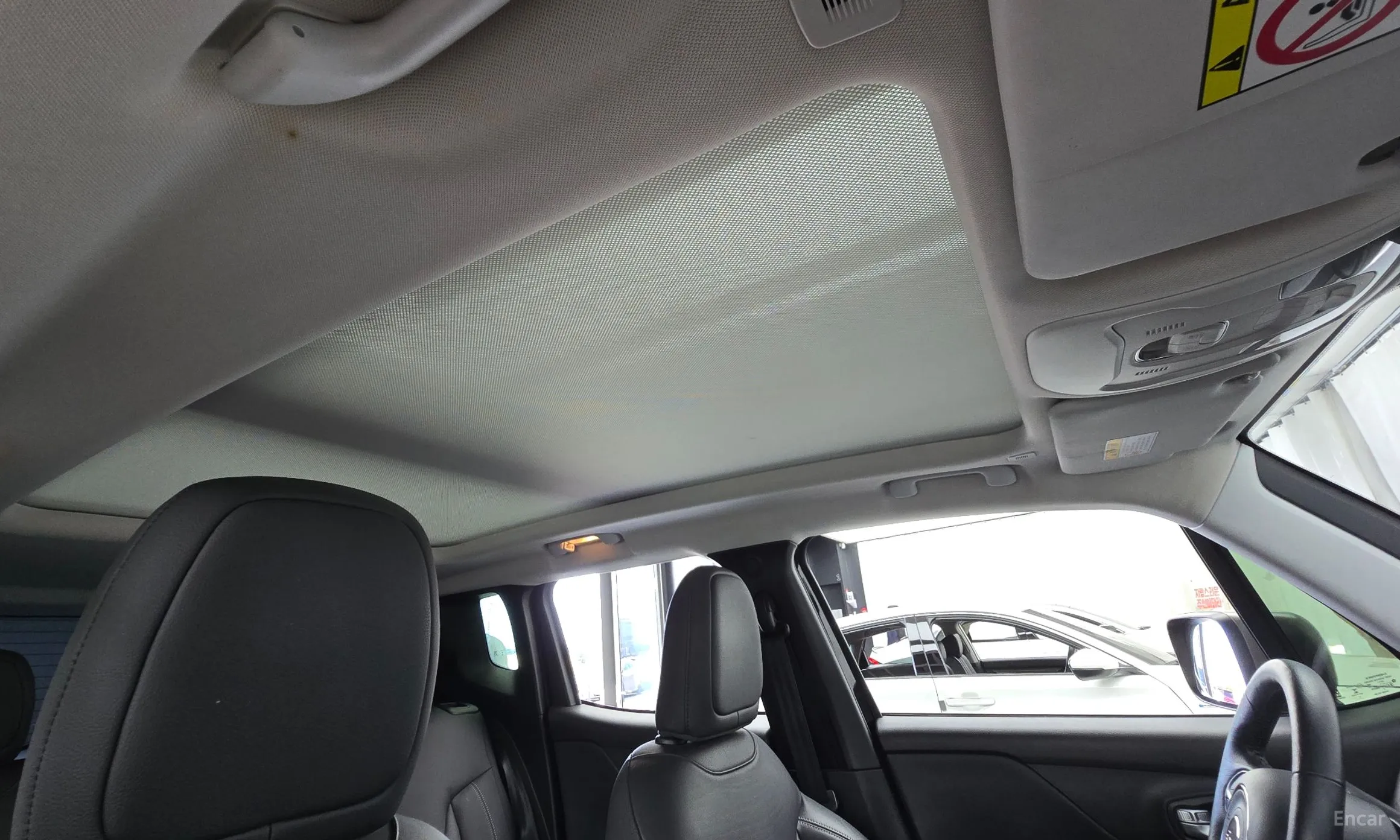 Jeep Renegade превью 17