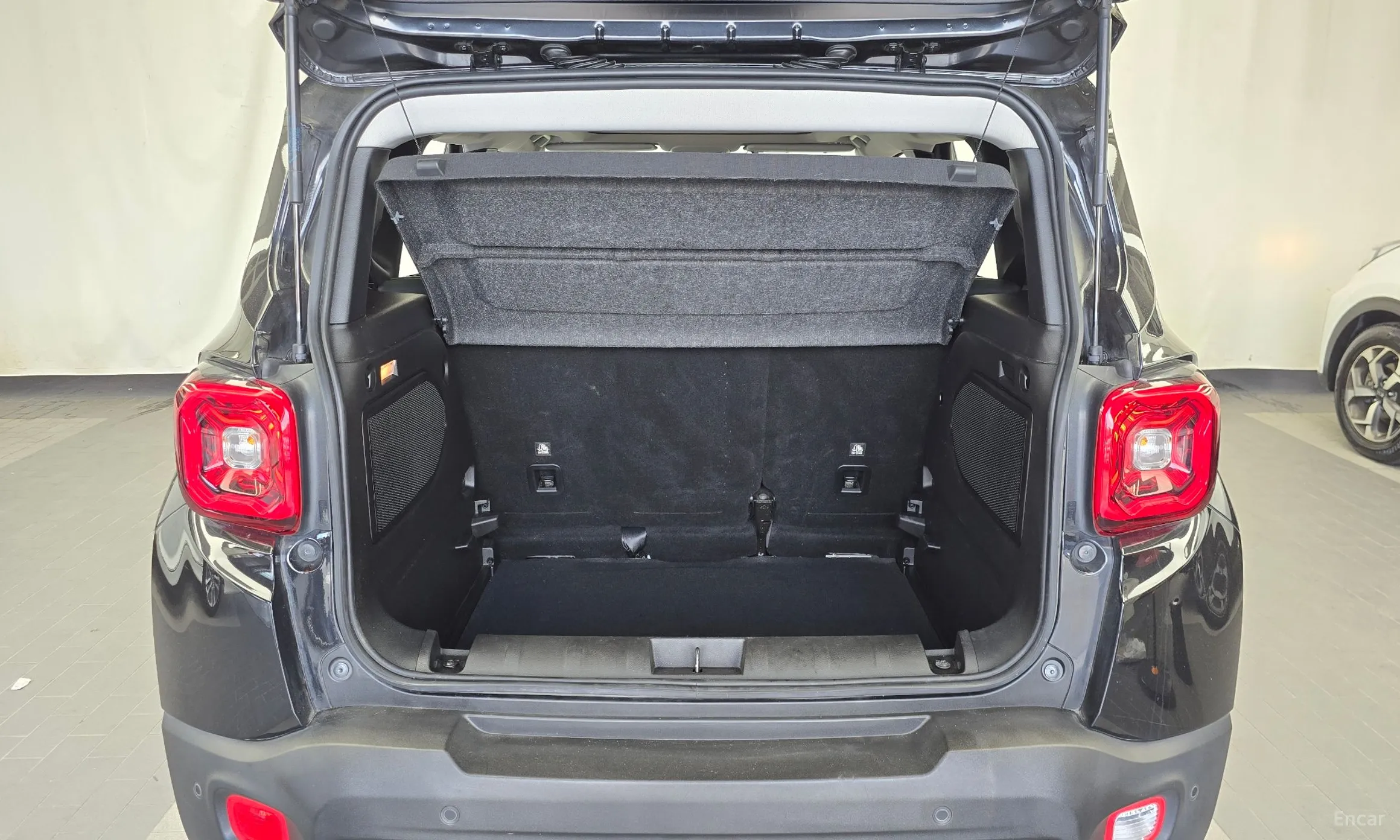 Jeep Renegade превью 20