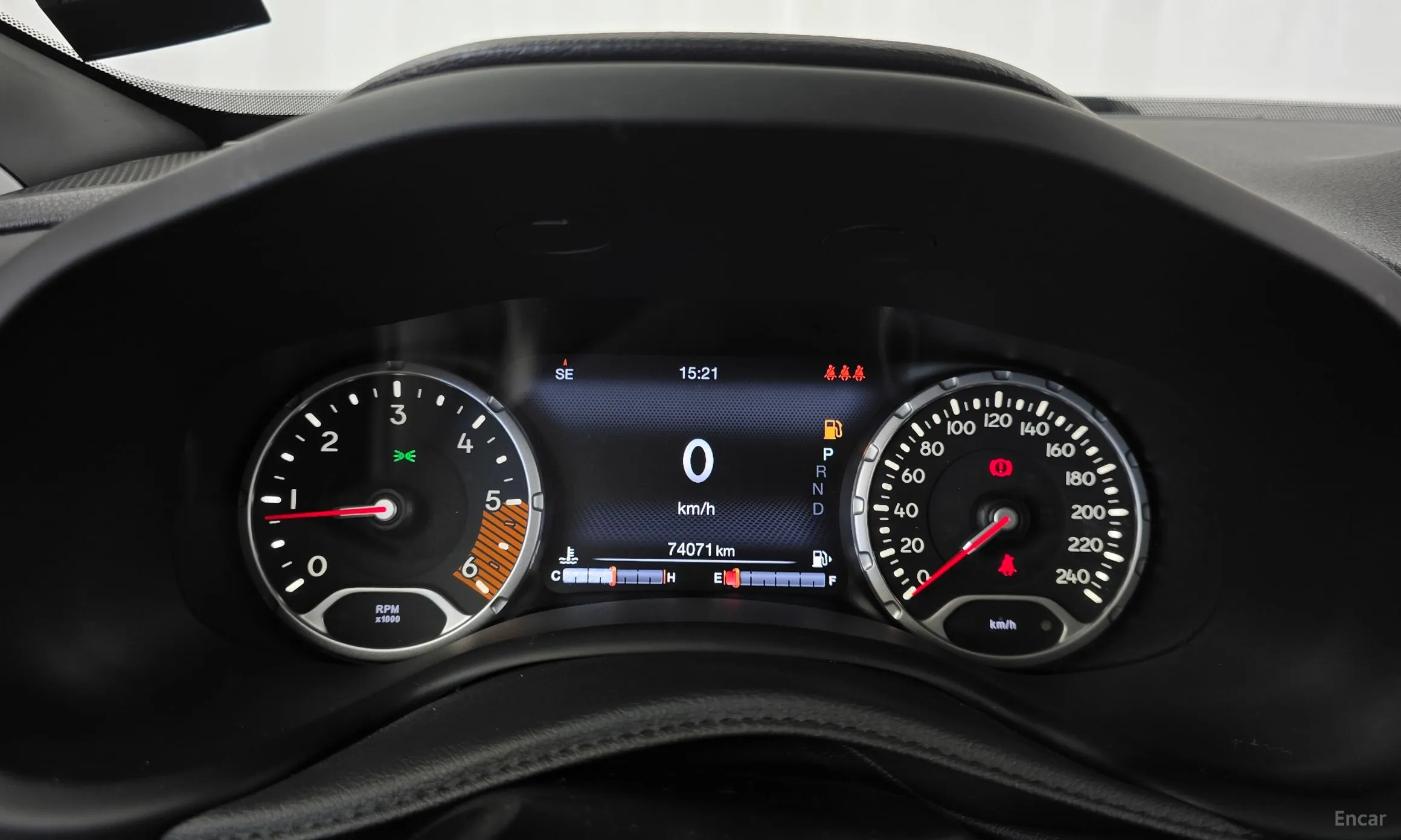 Jeep Renegade превью 8