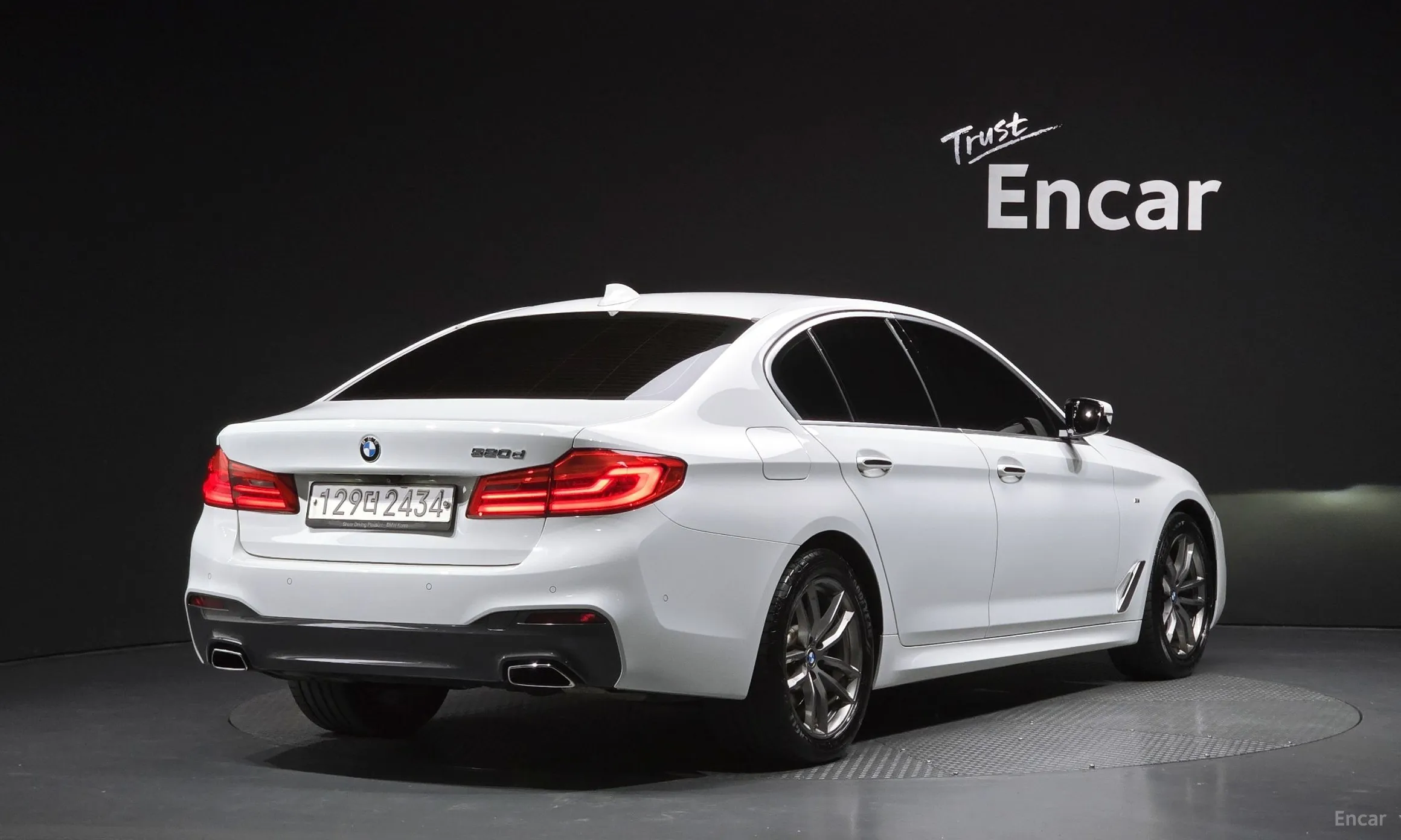 BMW 5 Series (G30)