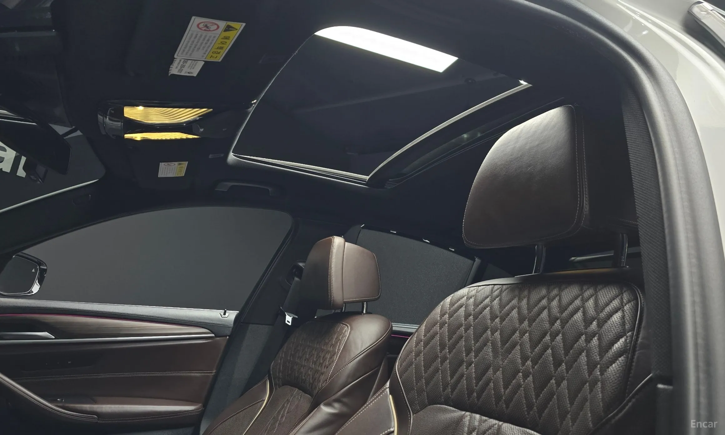 BMW 5 Series (G30) превью 19