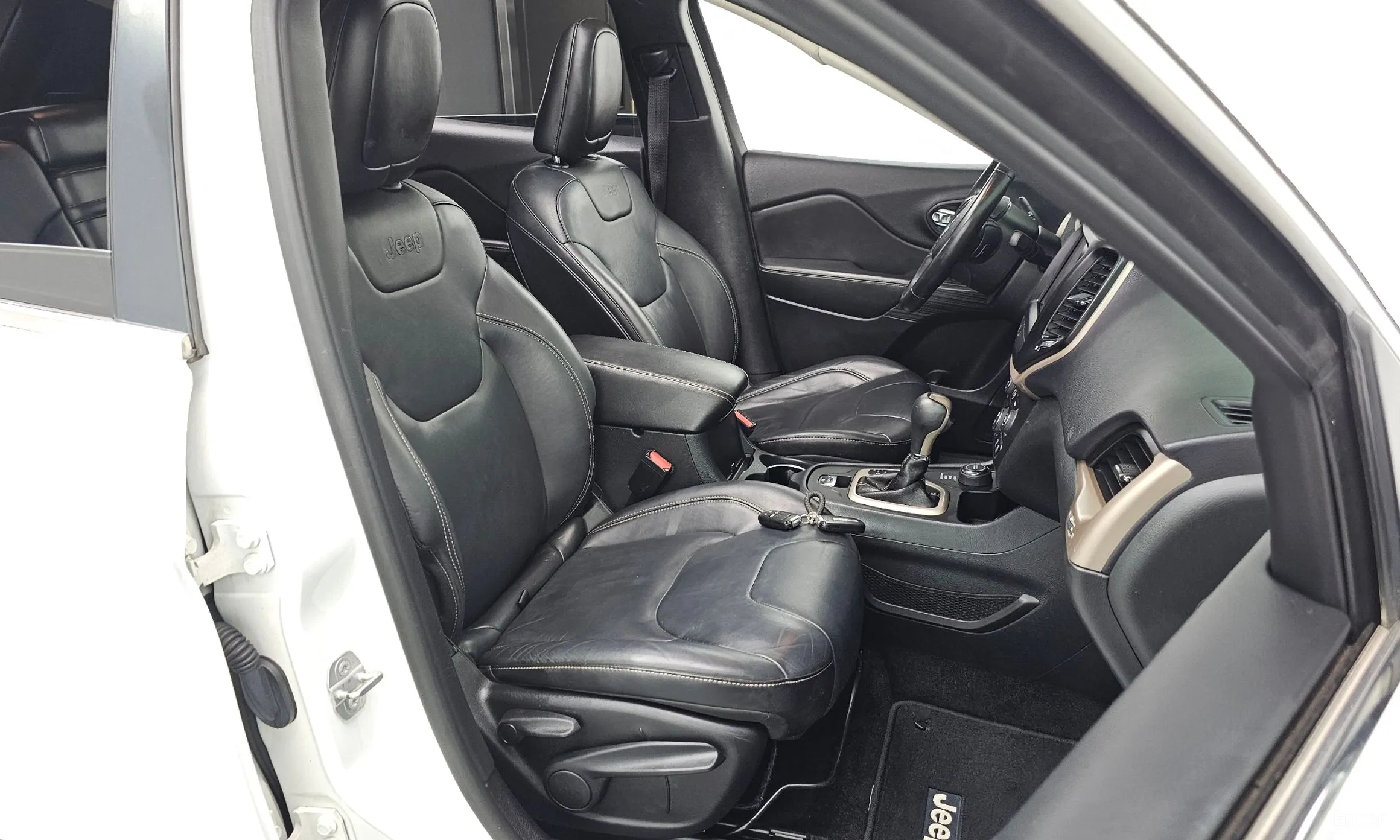 Jeep Cherokee (KL) превью 12