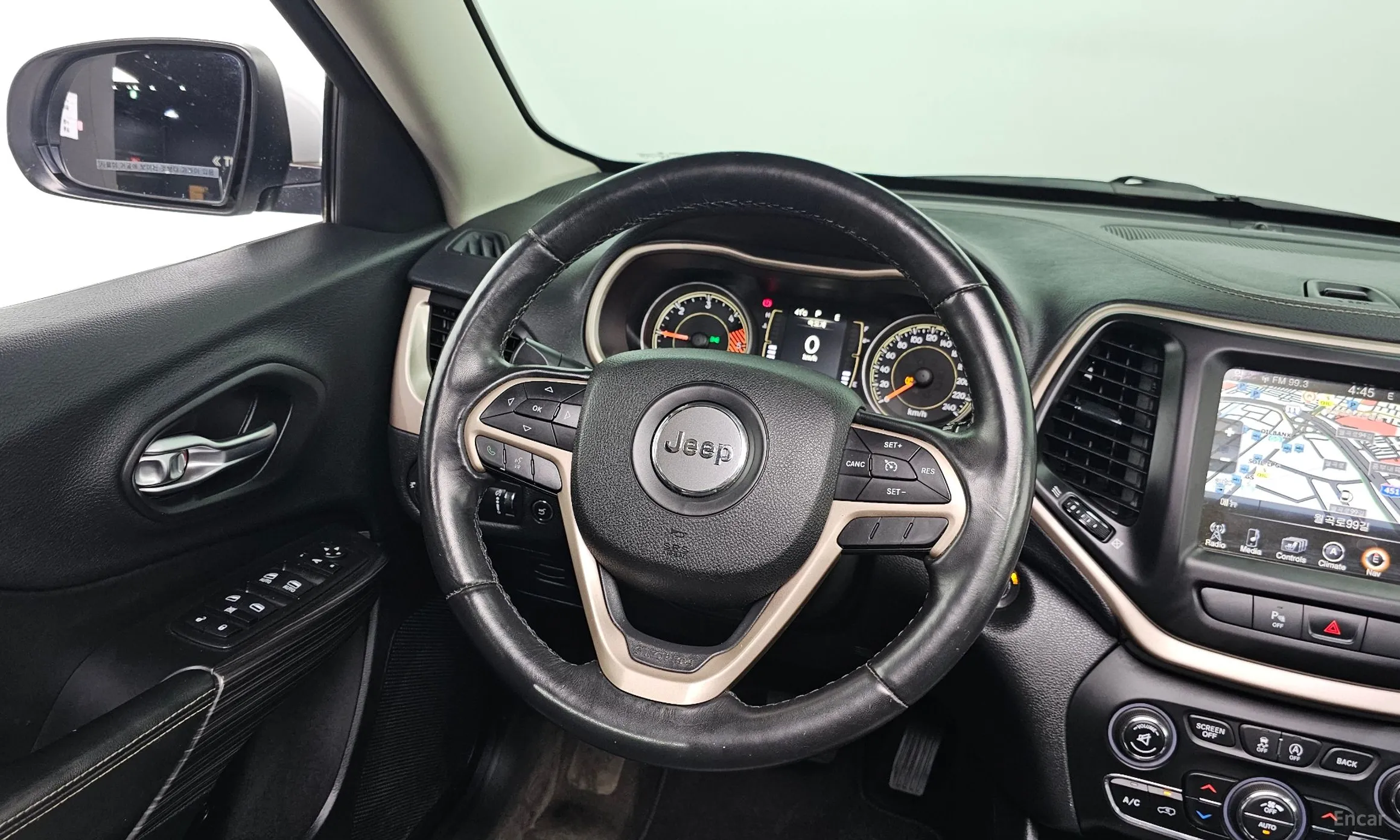 Jeep Cherokee (KL) превью 13