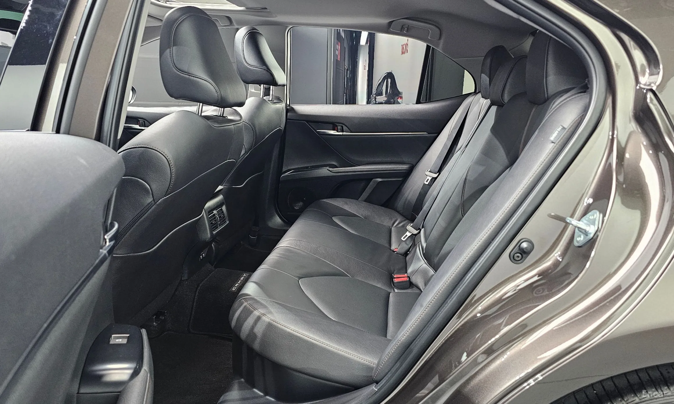 Toyota Camry (XV70) превью 12