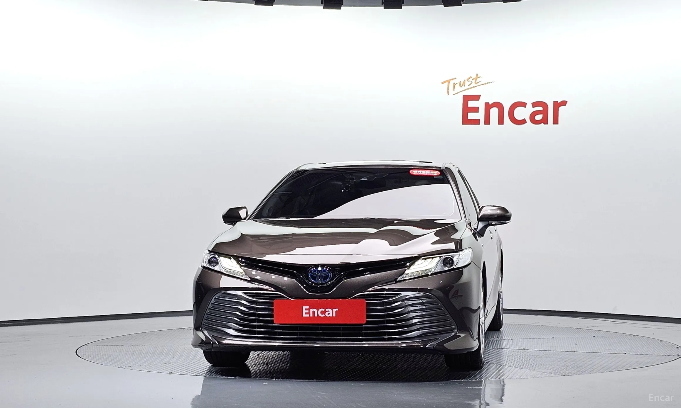 Toyota Camry (XV70) превью 3