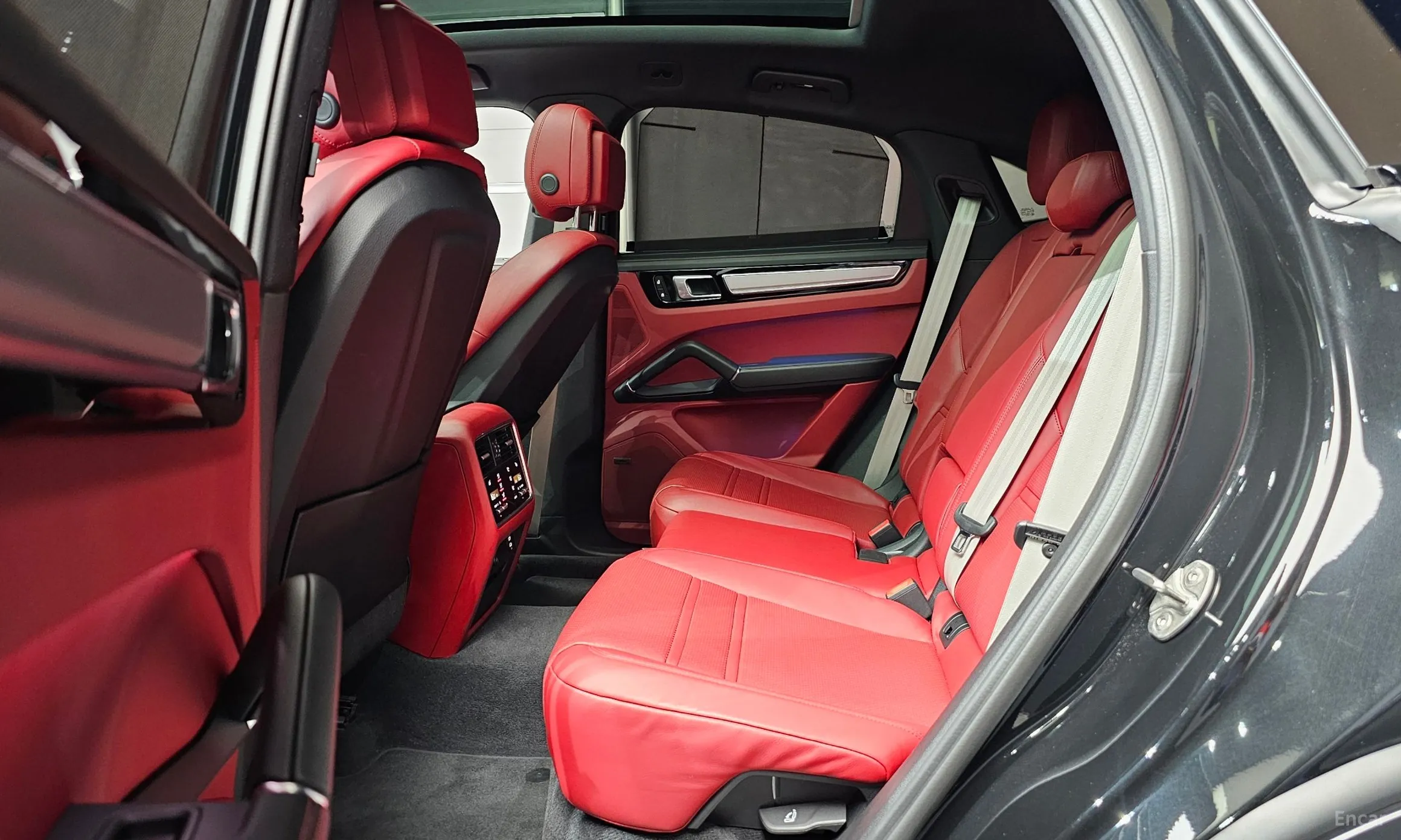 Porsche Cayenne (PO536) превью 12