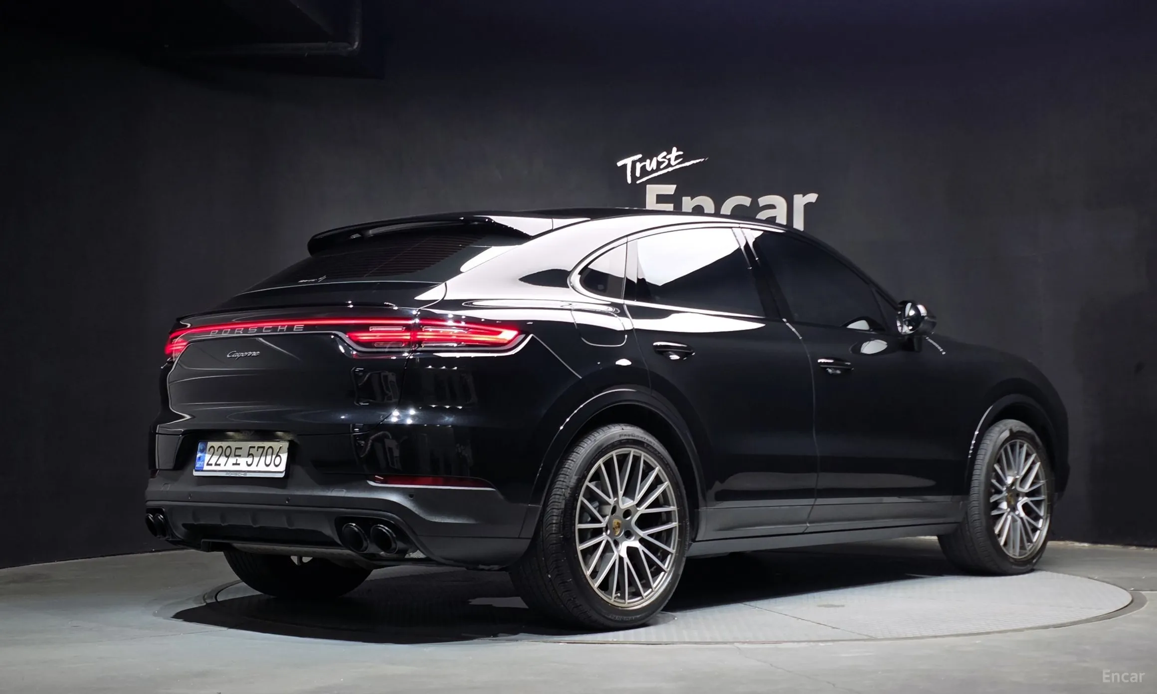 Porsche Cayenne (PO536) превью 2
