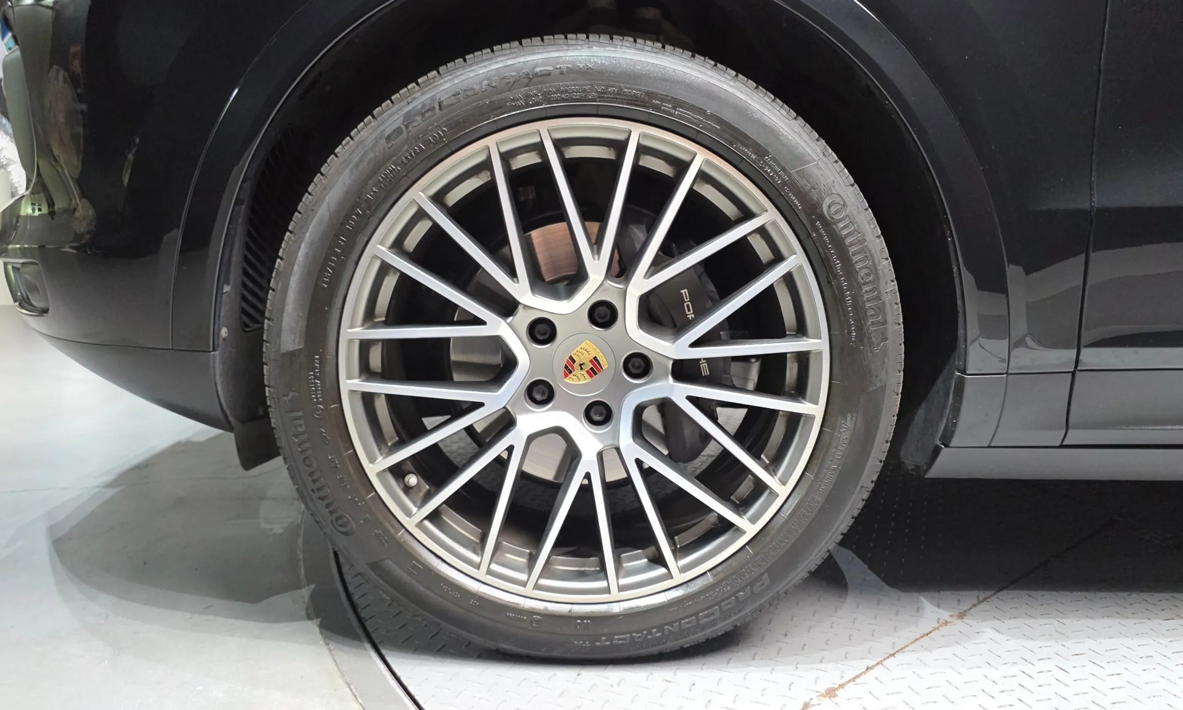 Porsche Cayenne (PO536) превью 5