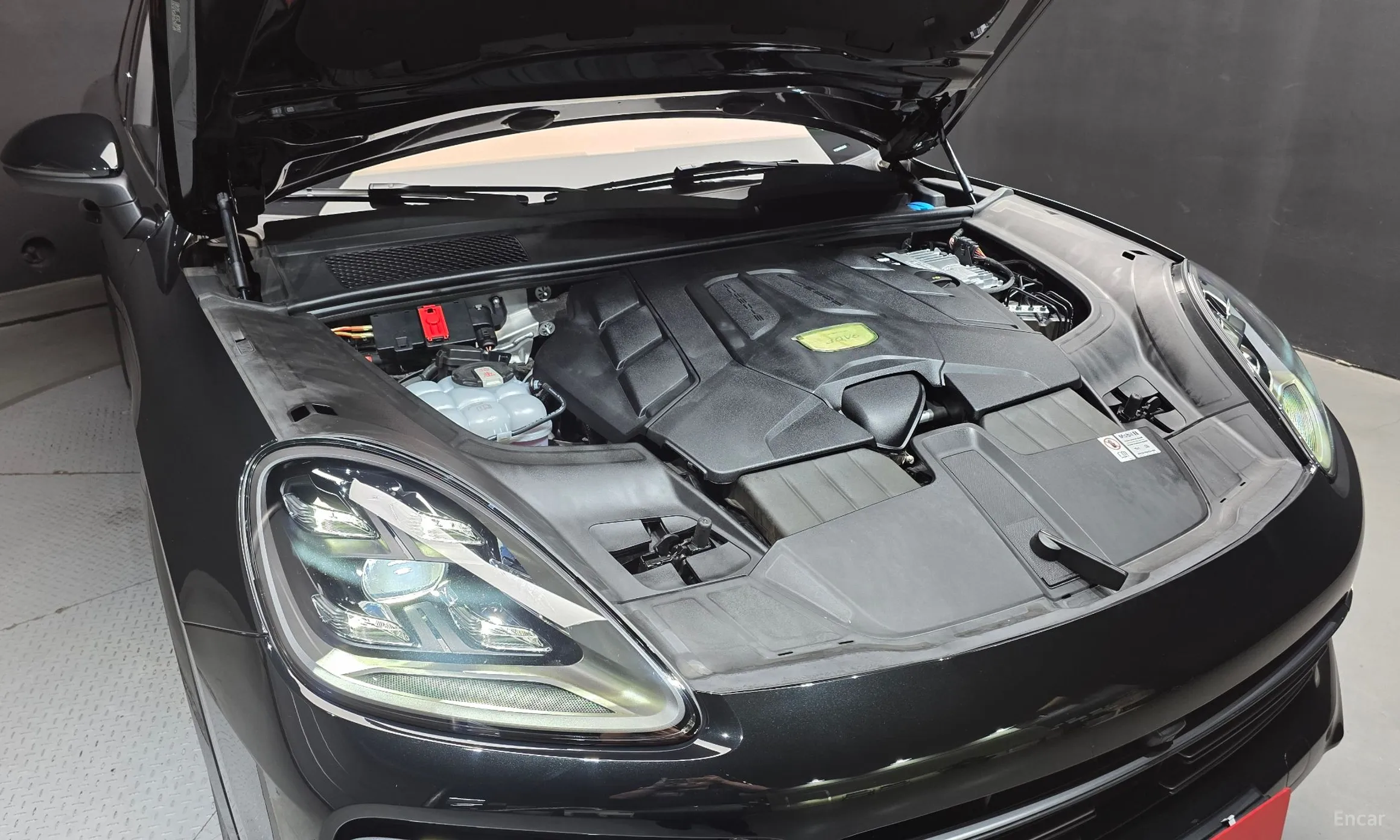 Porsche Cayenne (PO536) превью 6