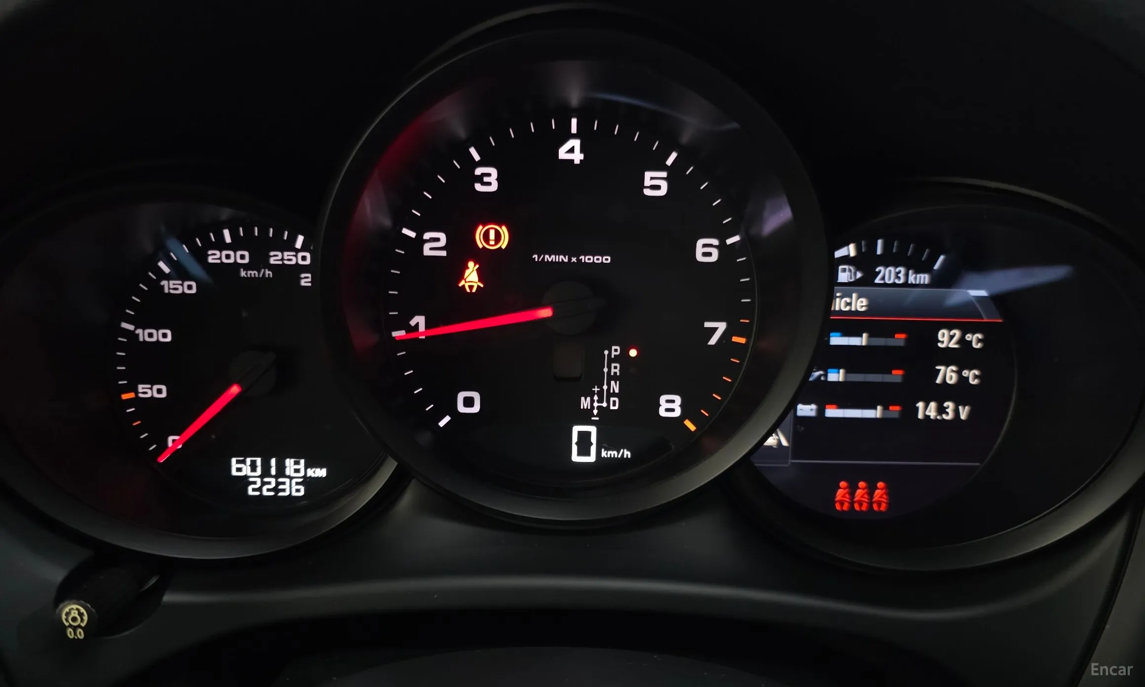 Porsche Macan превью 8
