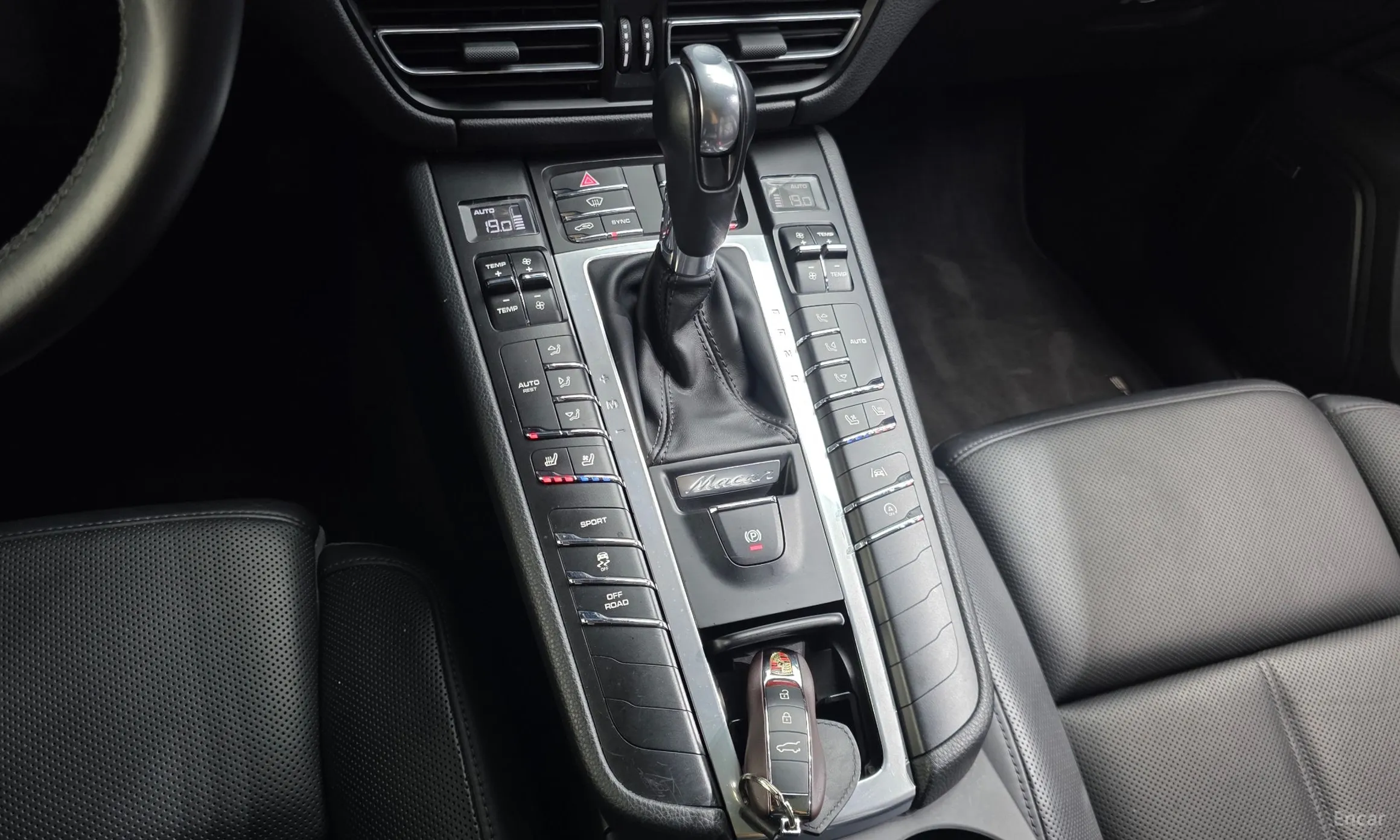 Porsche Macan превью 9