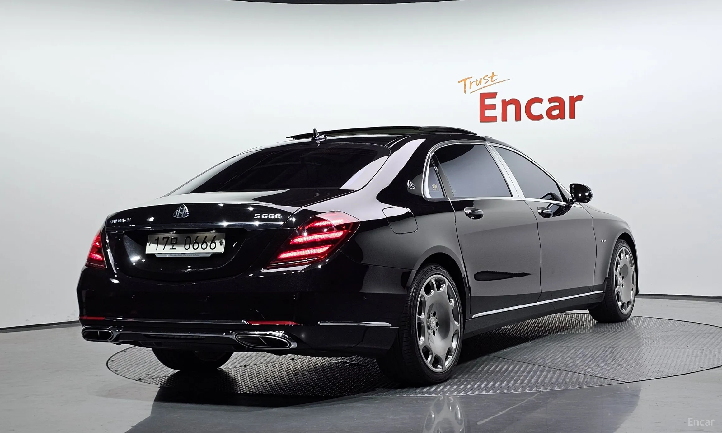 Mercedes Benz S-Class W222