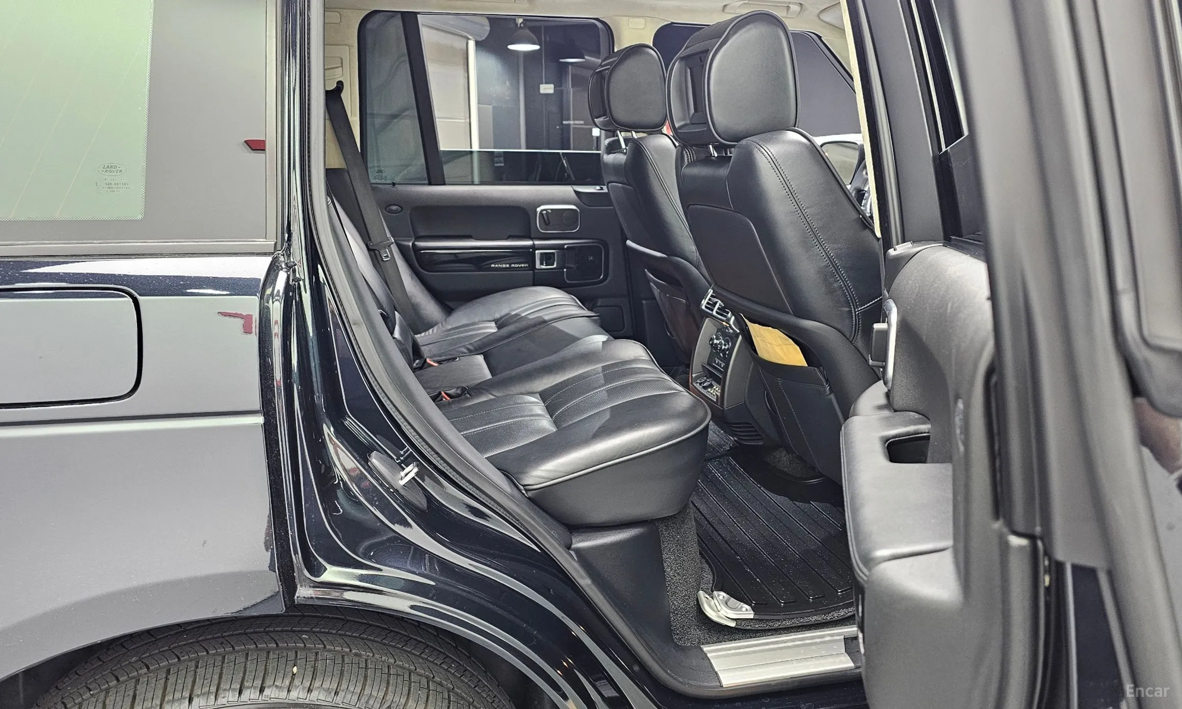 Land Rover Range Rover превью 12