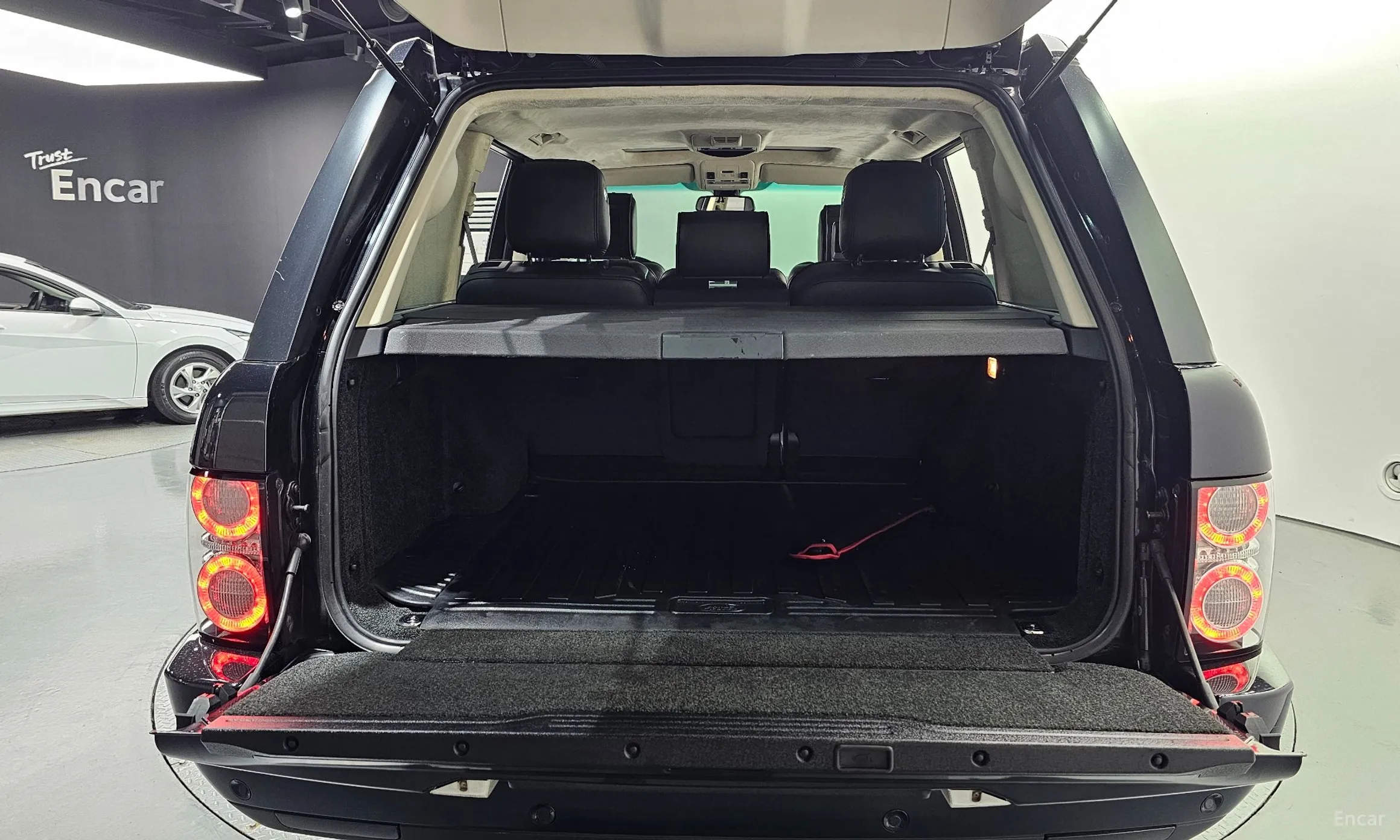 Land Rover Range Rover превью 20