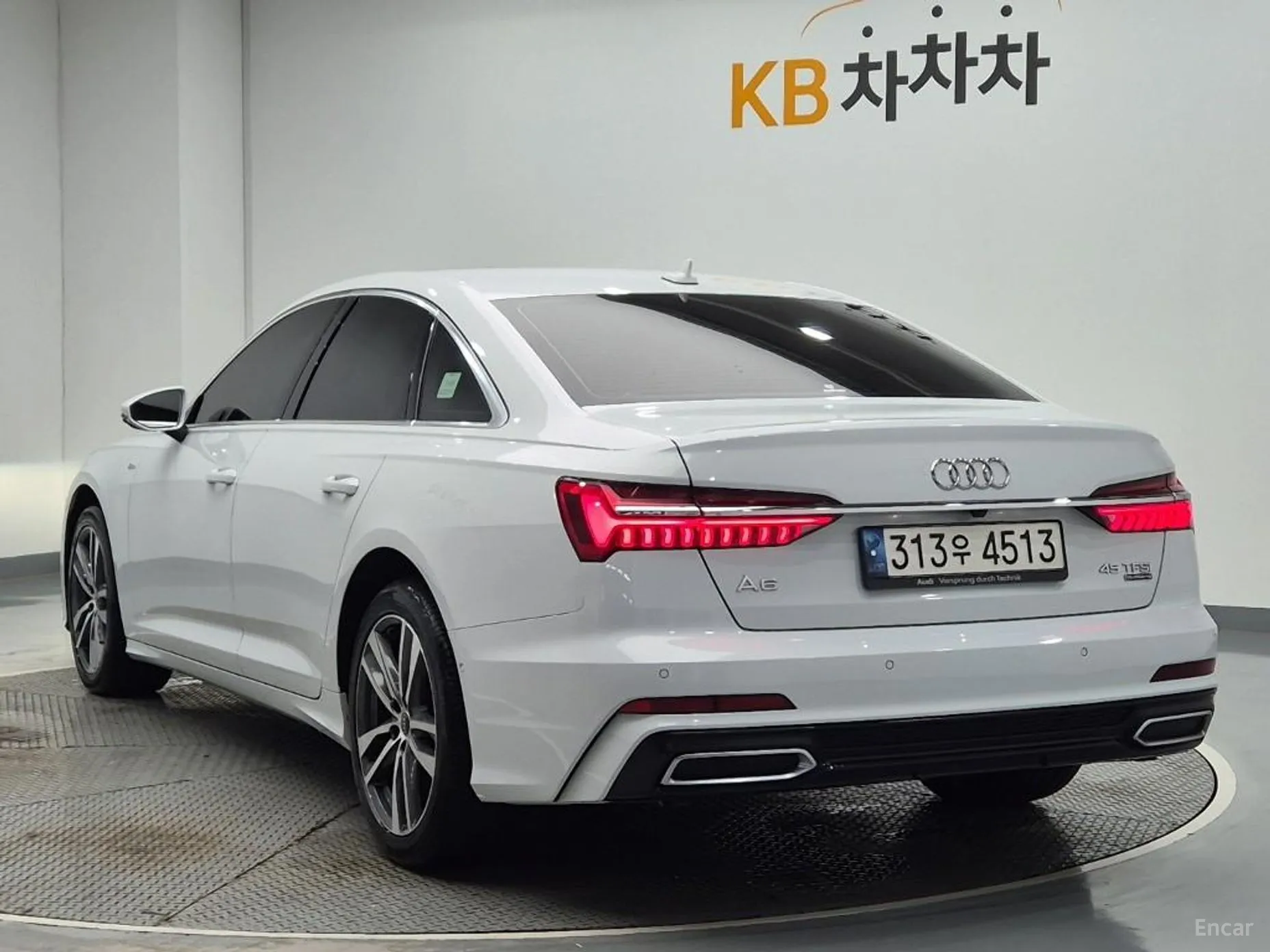Audi A6 (C8)